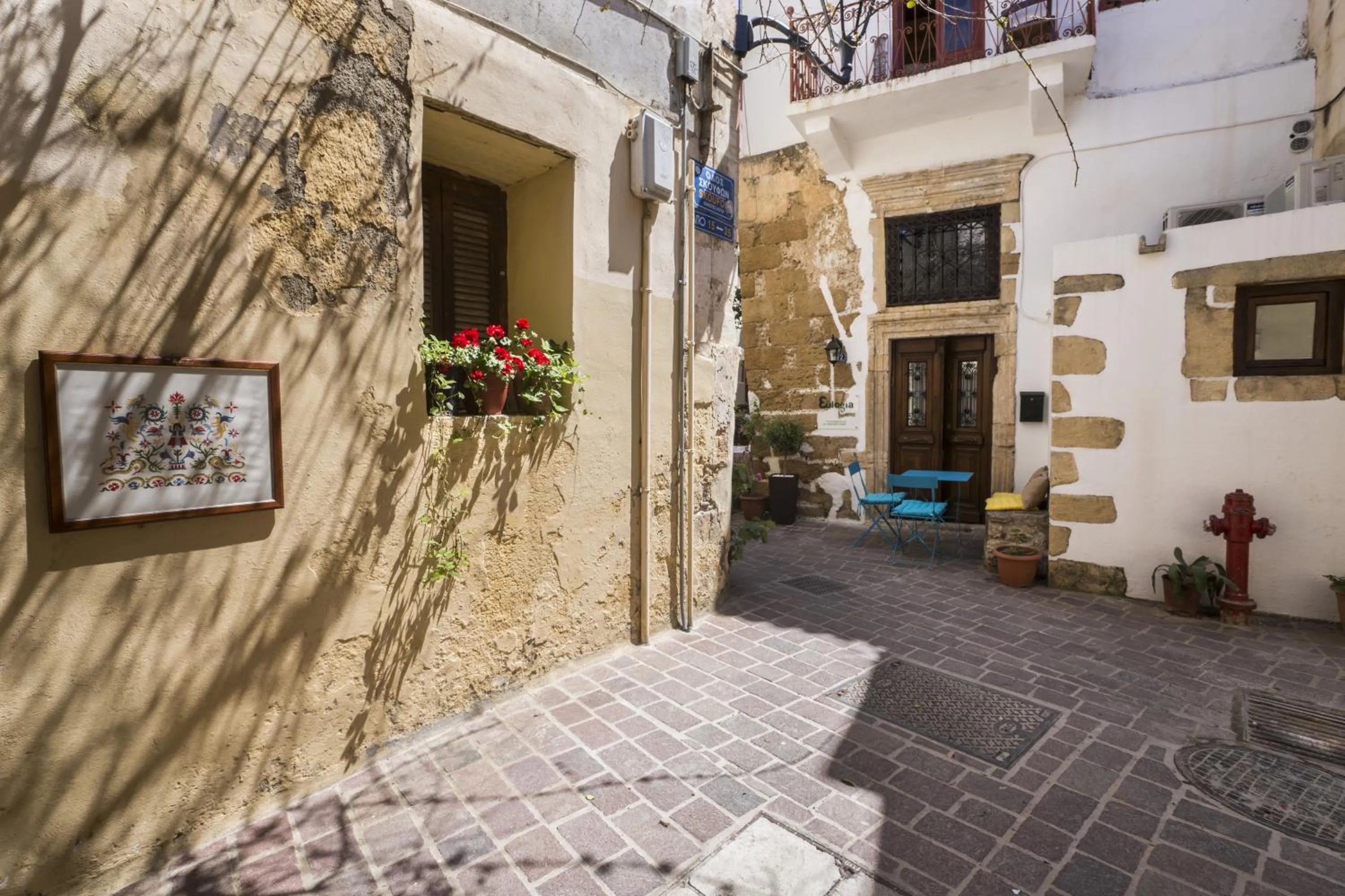 Facade/entrance in Eulogia Casa