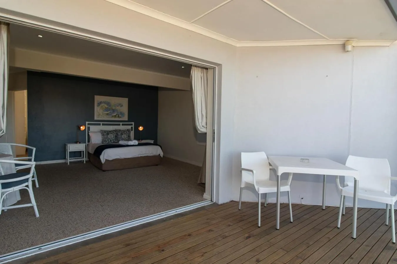 Bedroom, Bed in Dockside