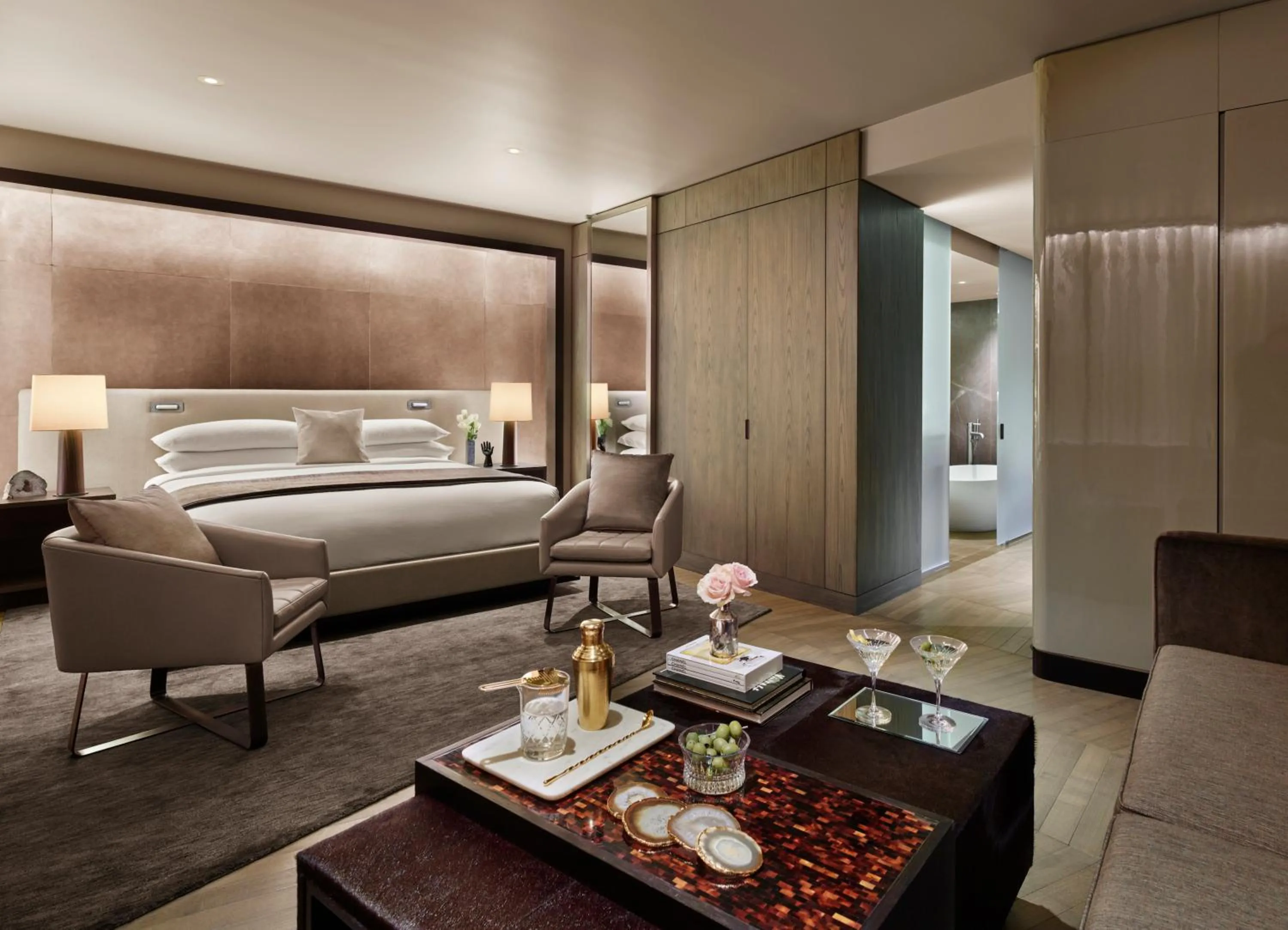 Living room, Bed in The Knickerbocker