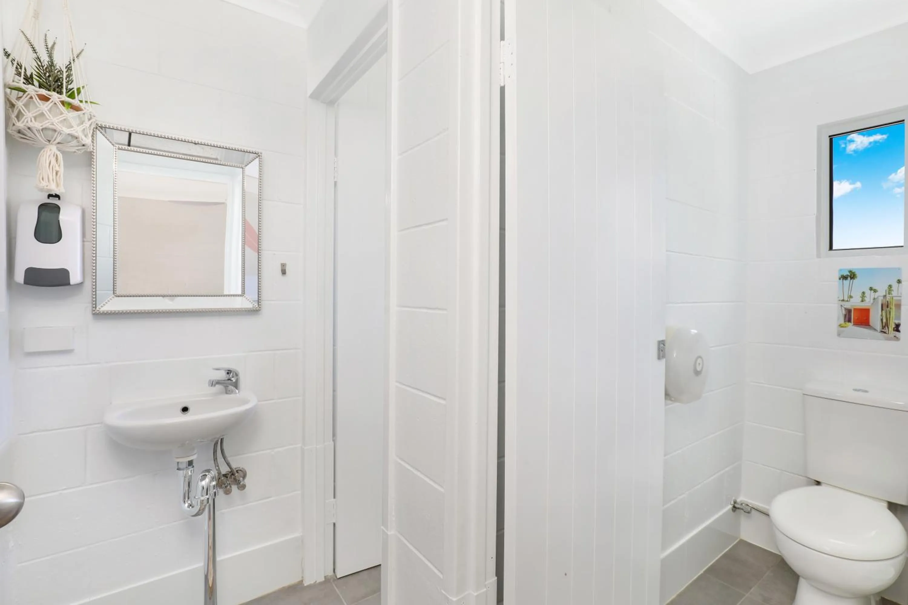 Shower in Palms on Parker Backpackers