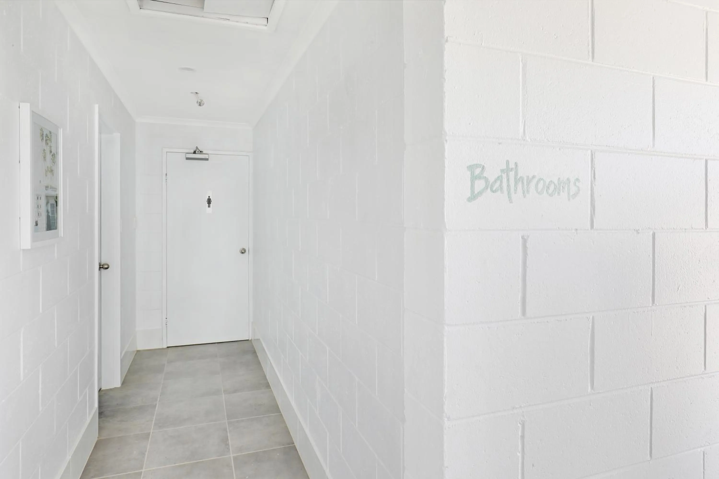 Bathroom in Palms on Parker Backpackers