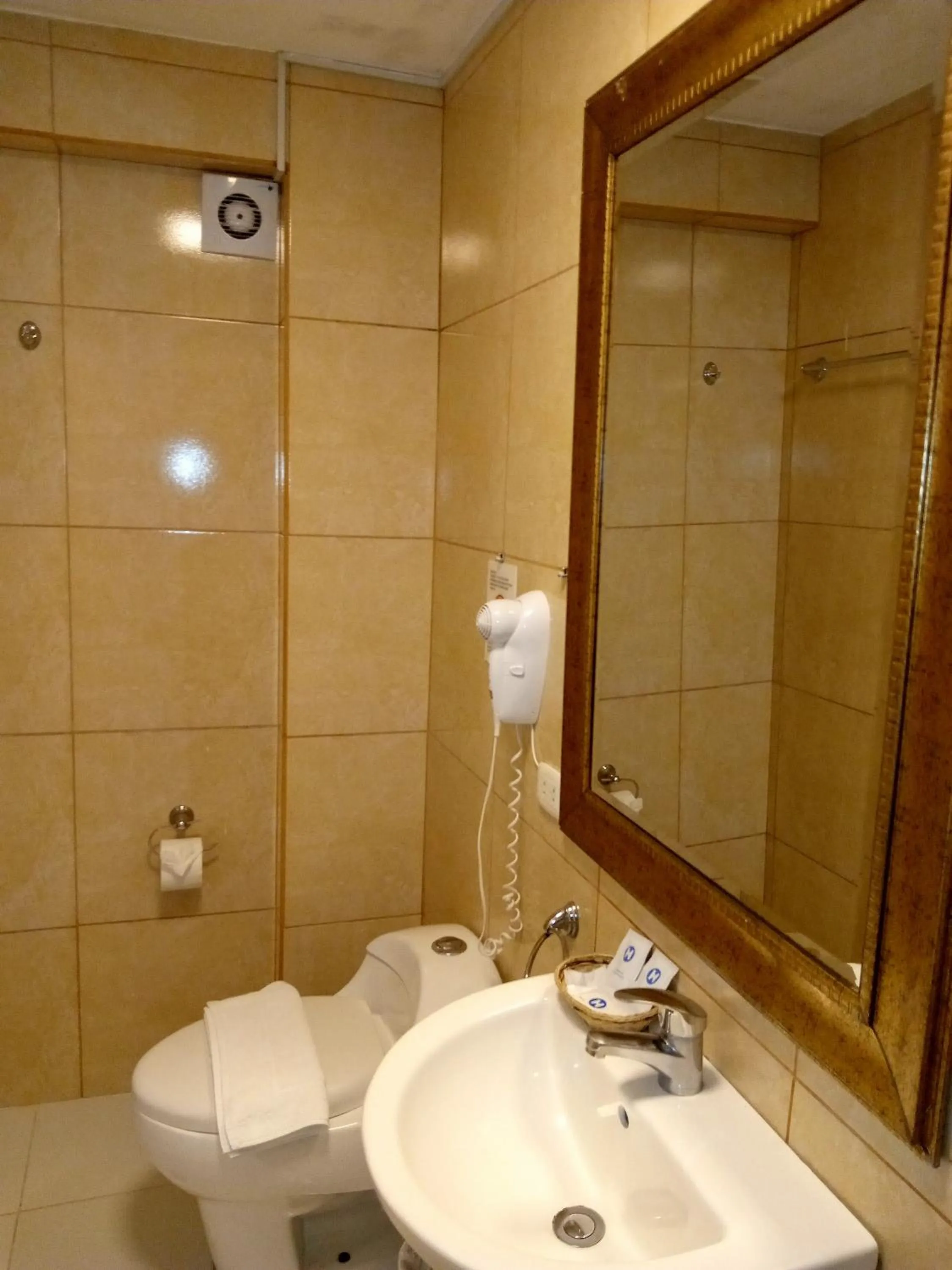 Bathroom in Susanna Inn MachuPicchu Hotel