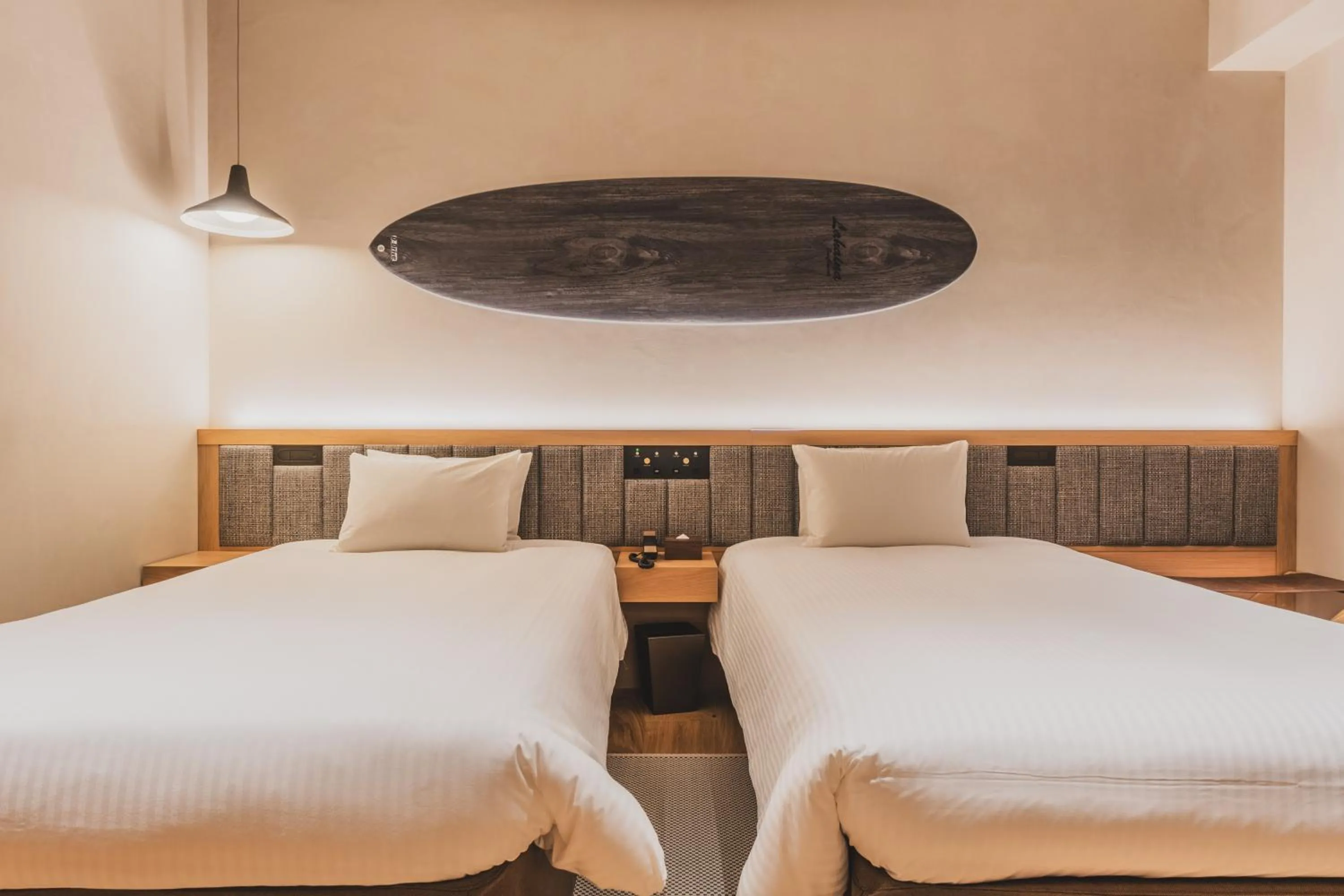 Bed in UMITO Kamakura Koshigoe