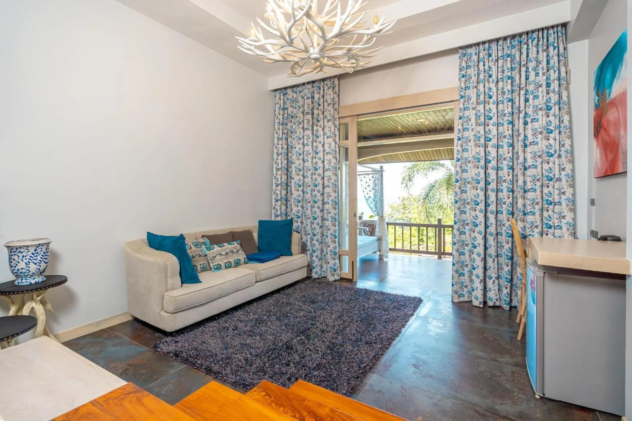 Living room in Ocean Pearl Seaview Residence