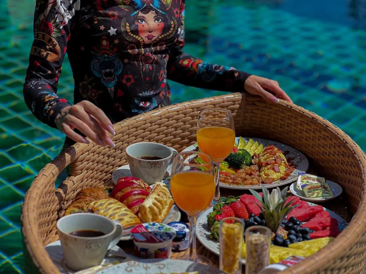 Swimming pool in Ocean Pearl Seaview Residence