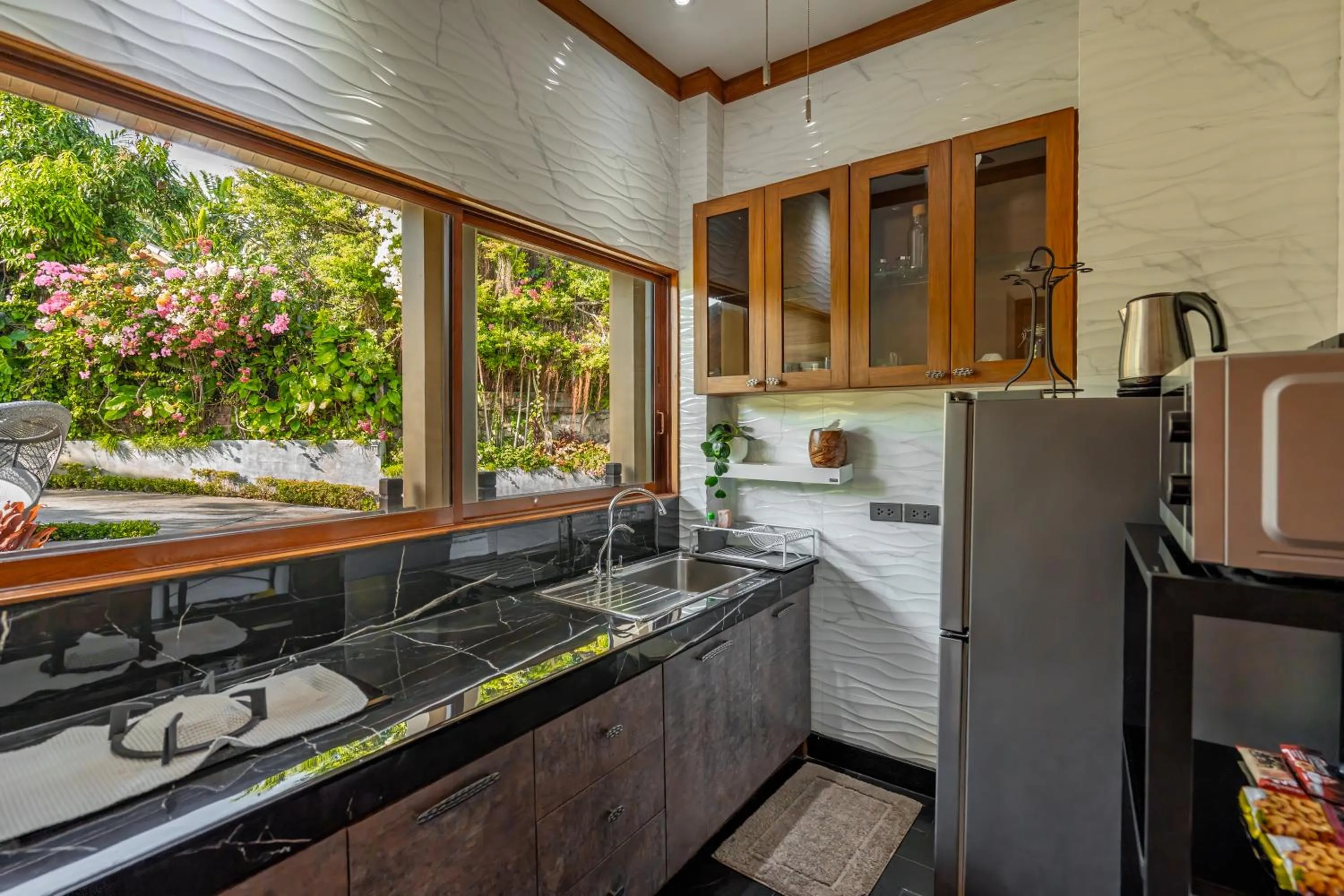 kitchen in Ocean Pearl Seaview Residence