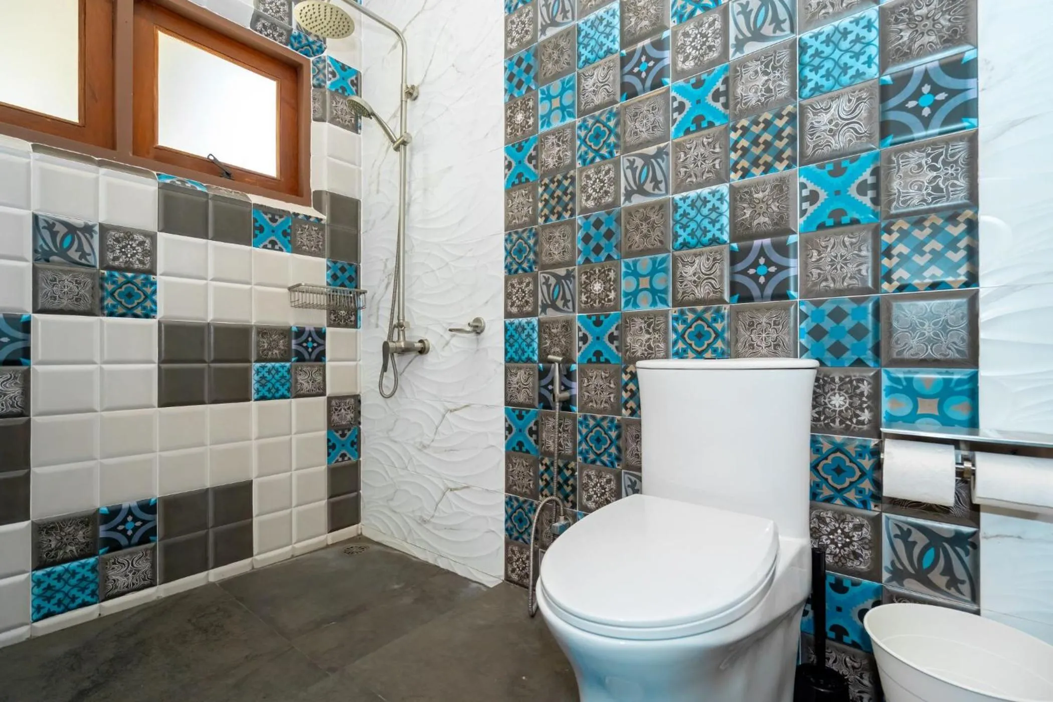 Toilet in Ocean Pearl Seaview Residence