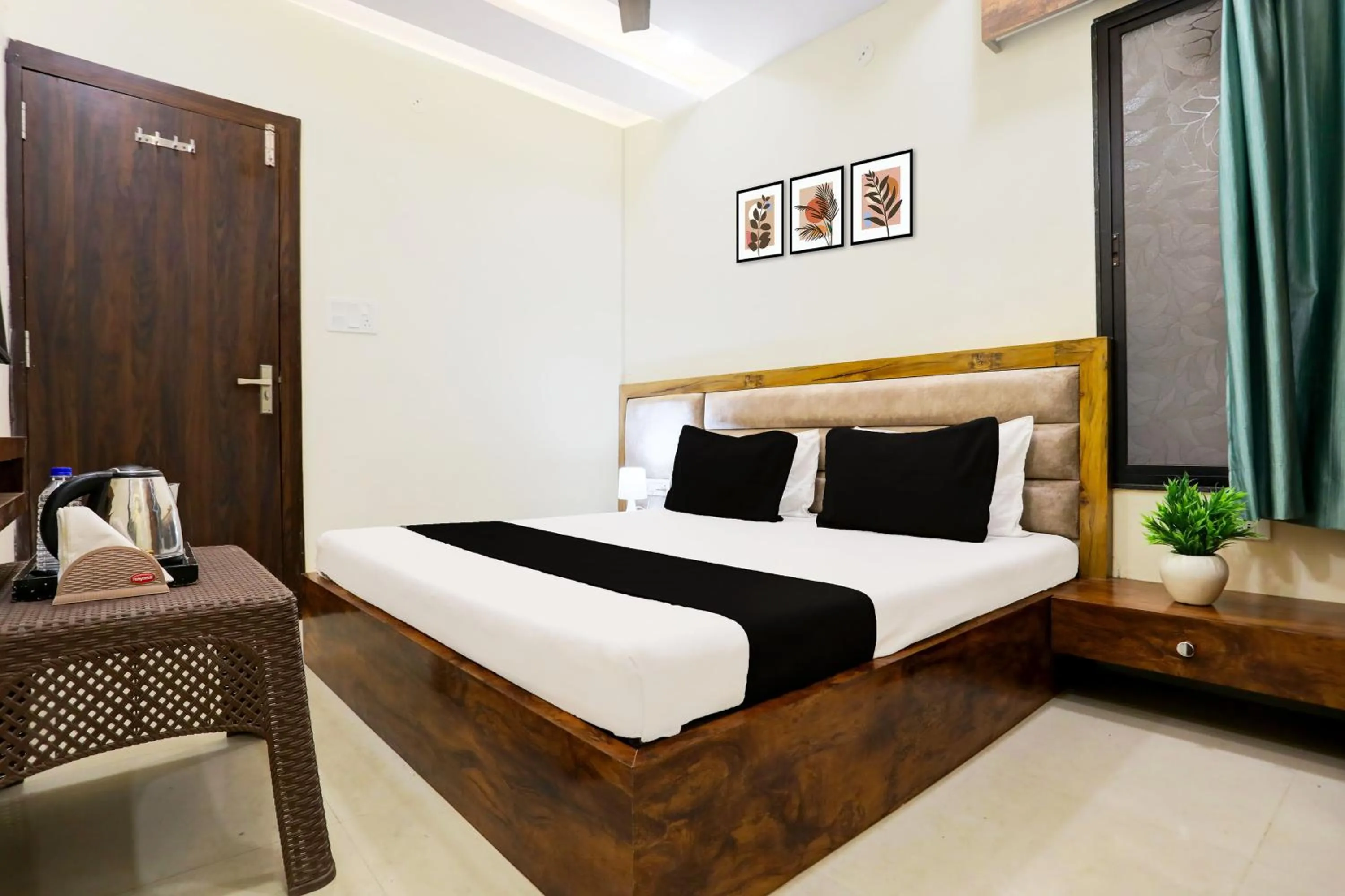Bedroom, Bed in SPOT ON Hotel Shree Ji