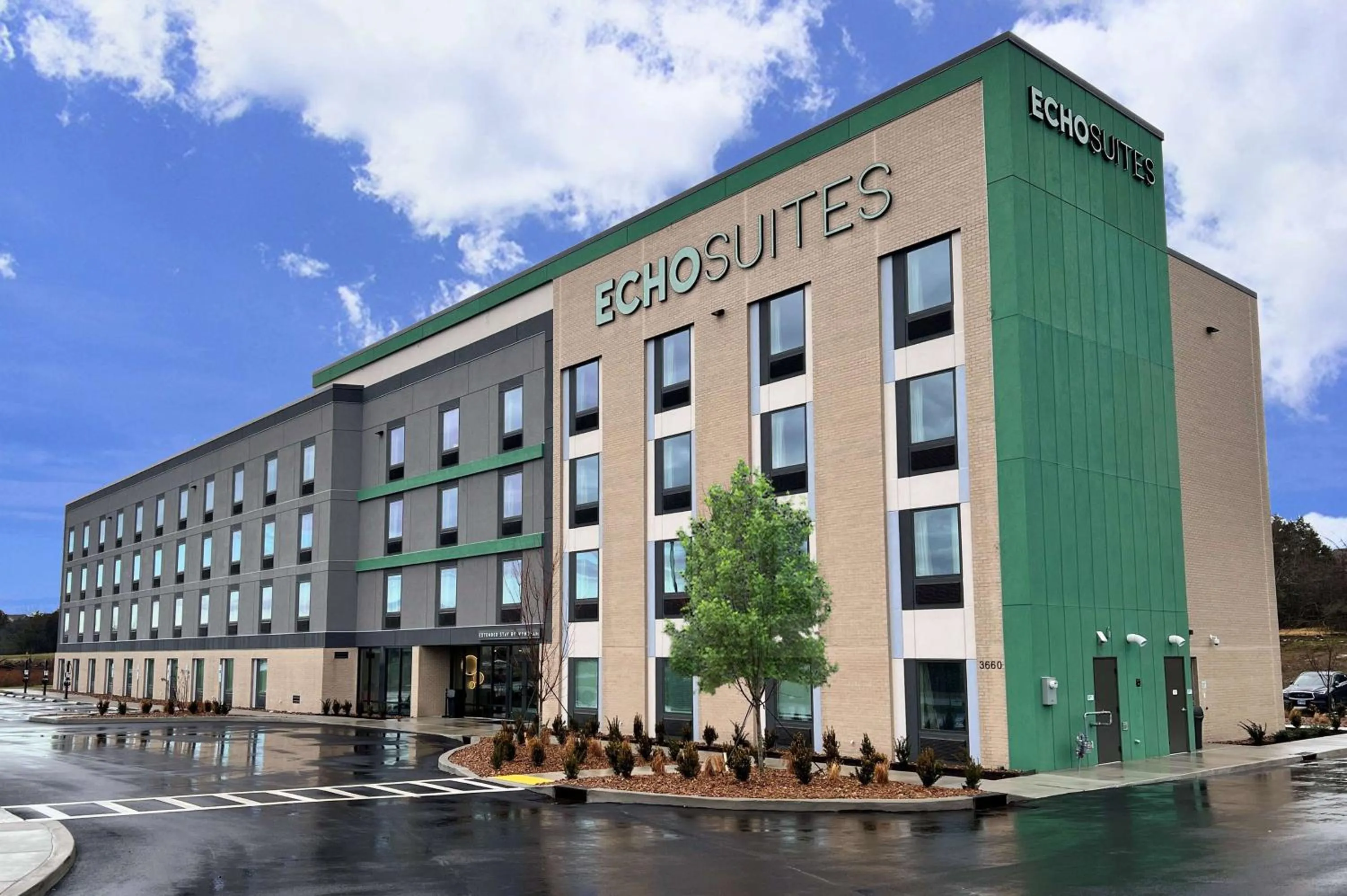 Property building in ECHO Suites Extended Stay by Wyndham Nashville/ Gallatin
