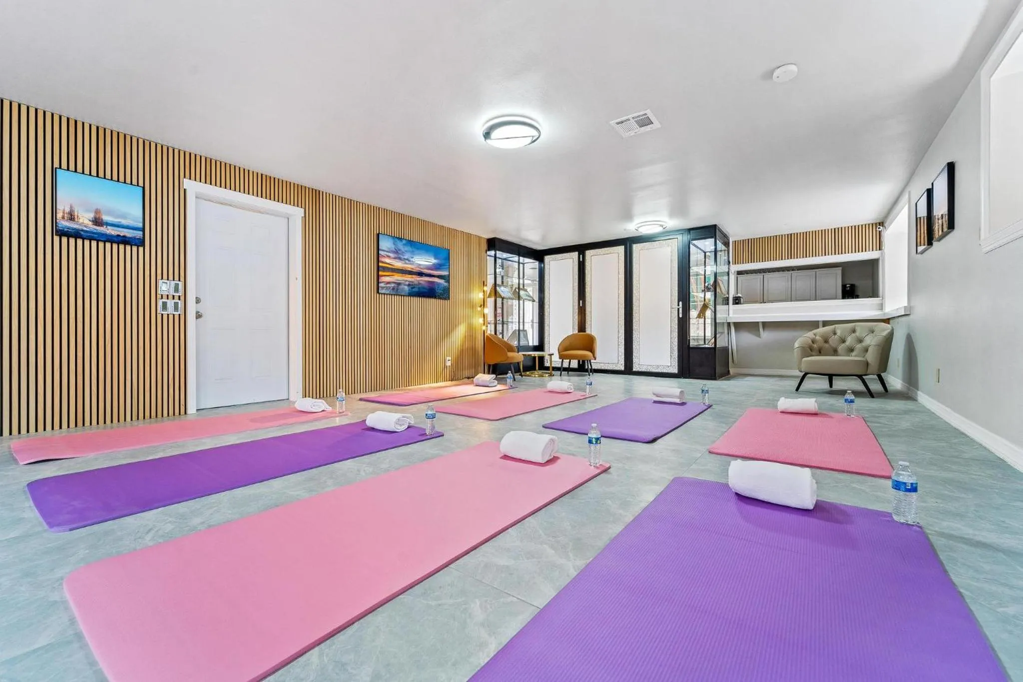 Fitness centre/facilities, Bed in Soap Lake Natural Spa & Resort