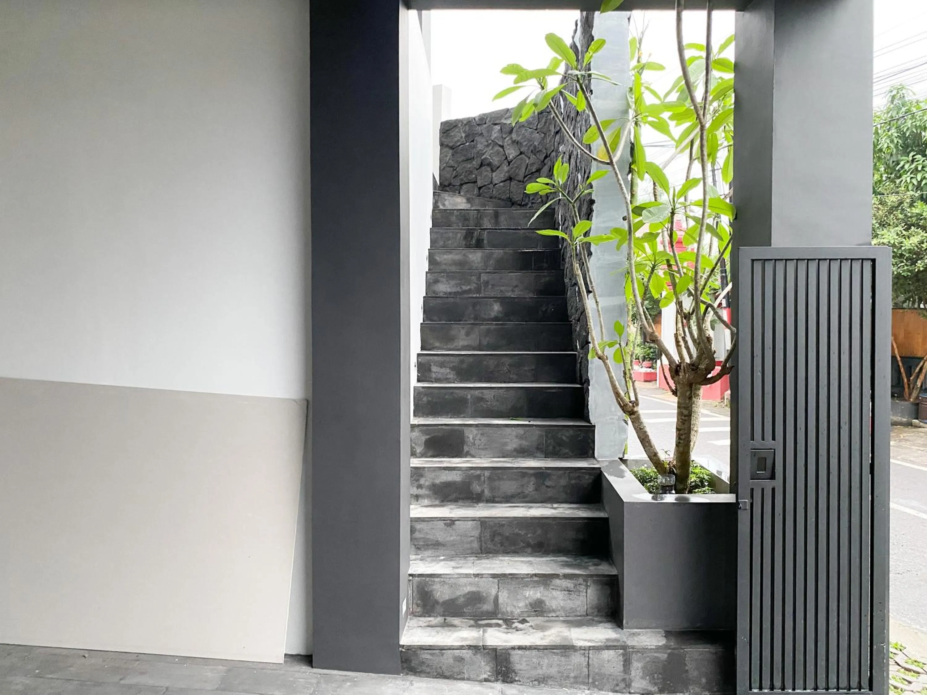 RedDoorz at Gentan Jakal