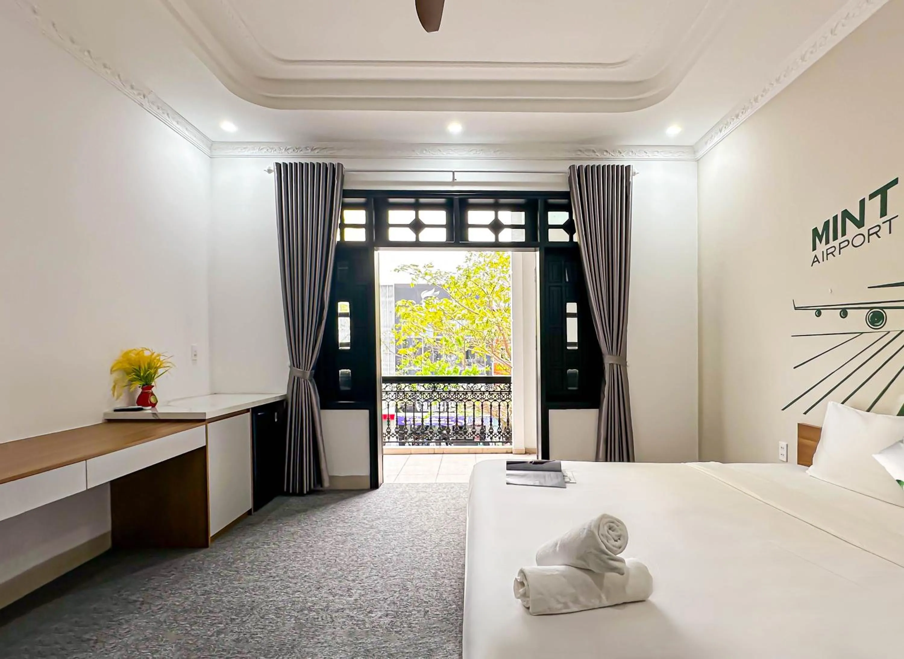 Bed in Mint Airport Hotel by Haviland - Self Checkin