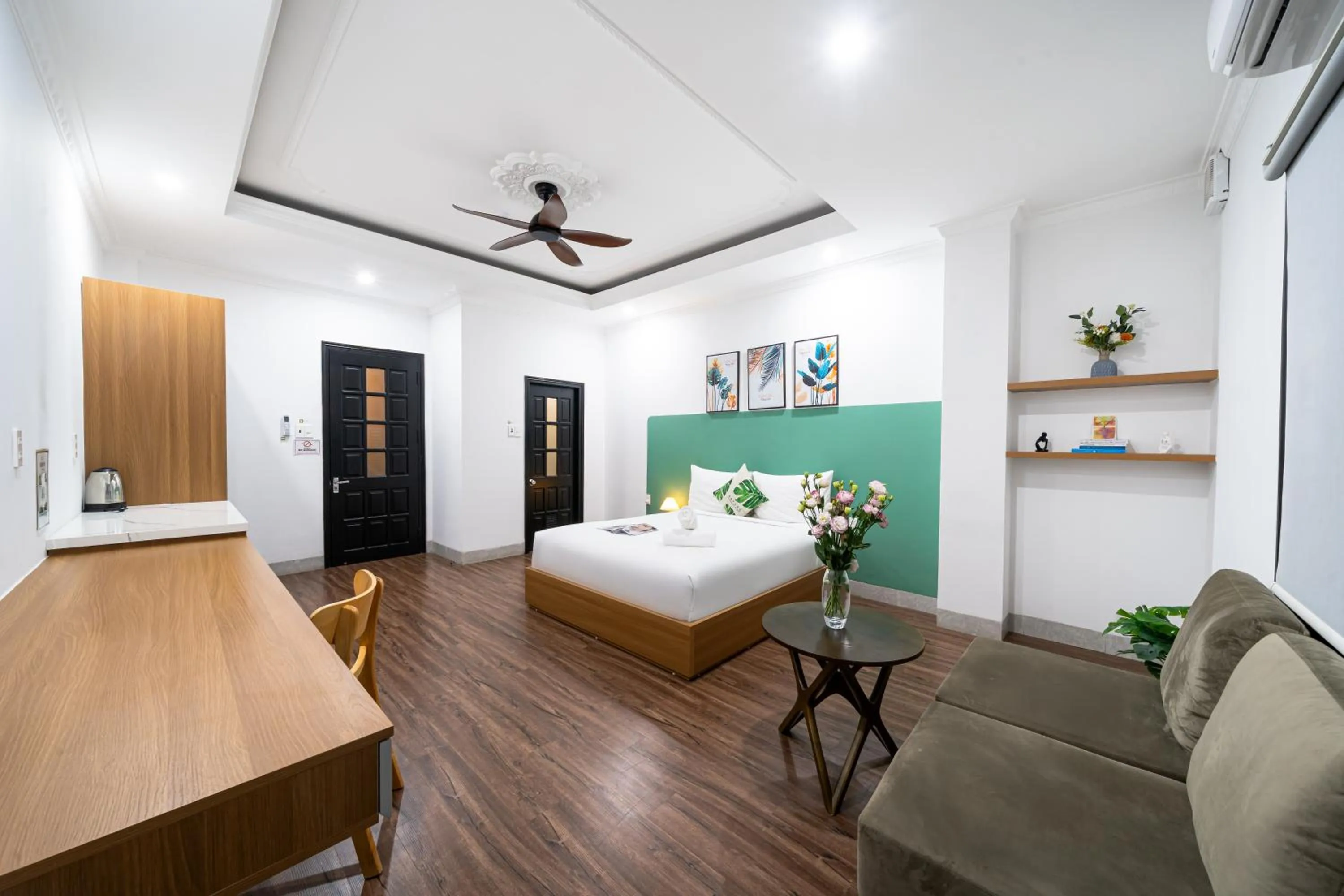 Photo of the whole room in Mint Airport Hotel by Haviland - Self Checkin