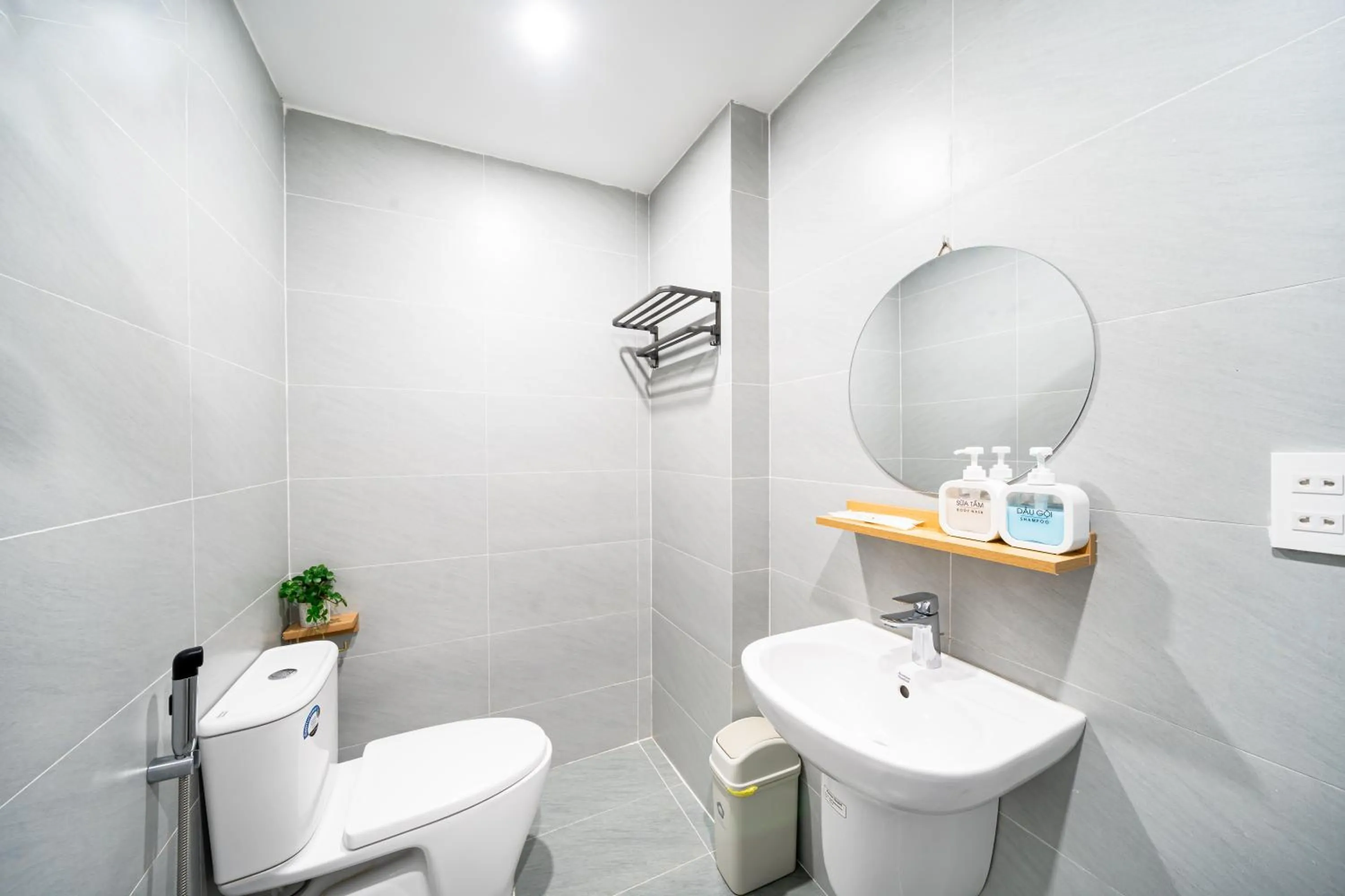 Toilet in Mint Airport Hotel by Haviland - Self Checkin