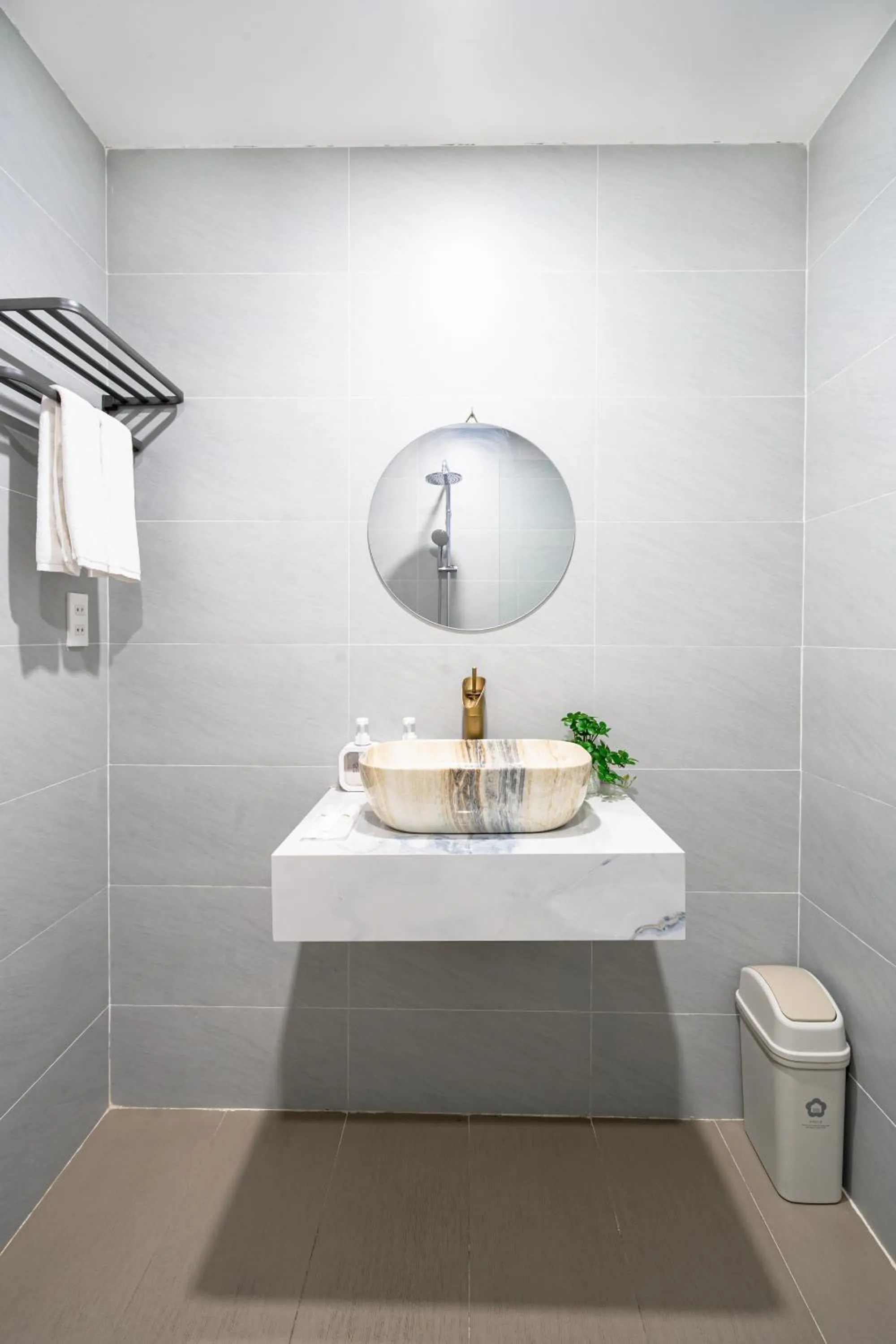 Toilet in Mint Airport Hotel by Haviland - Self Checkin