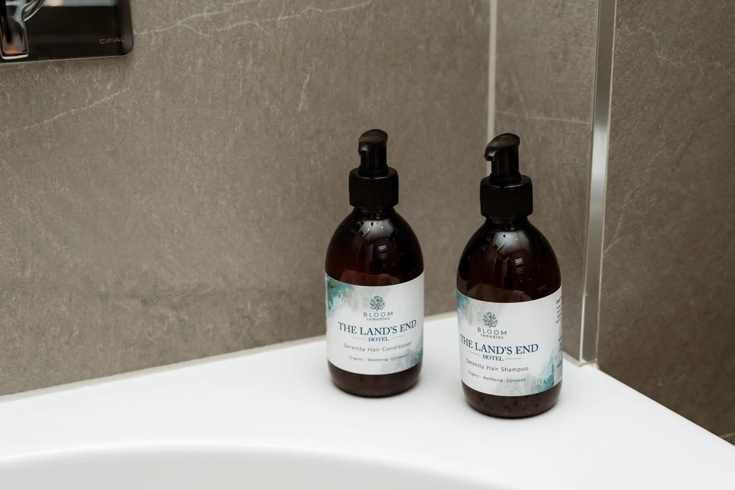 Family Room with Inland View in The Land's End Hotel Family Room with Inland View in The Land's End Hotel