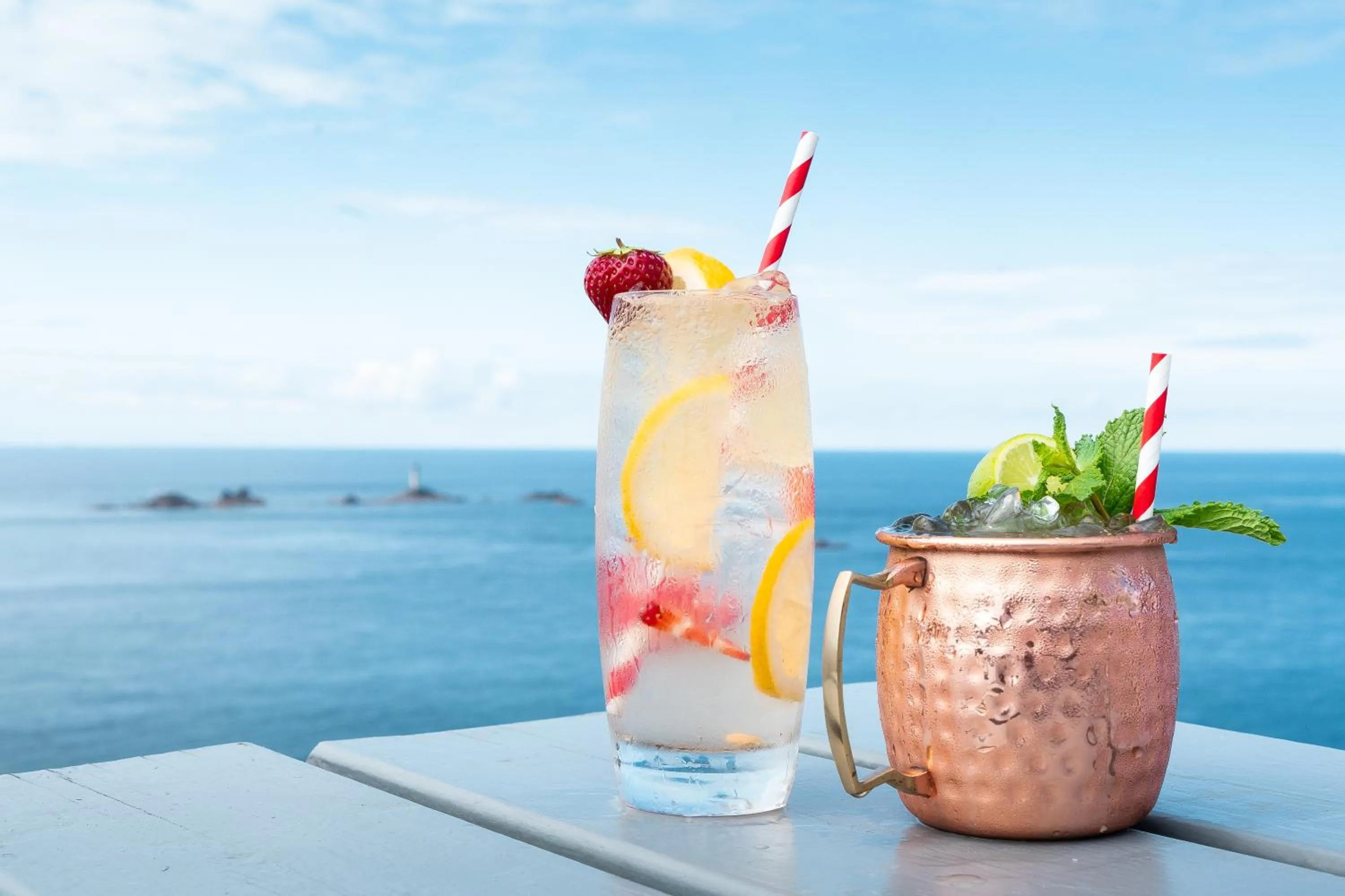 Lounge or bar in The Land's End Hotel