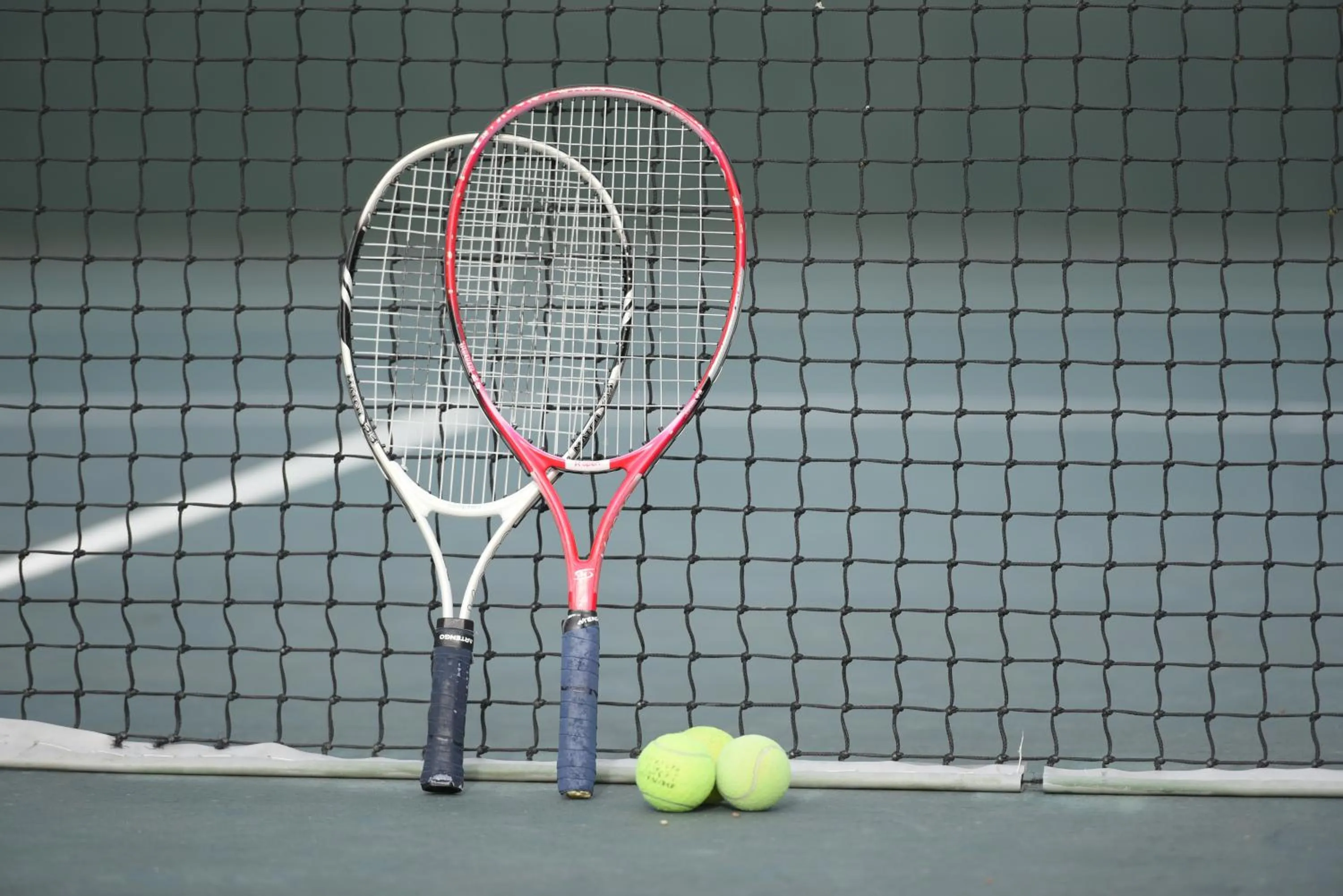 Tennis court in Caloura Hotel Resort