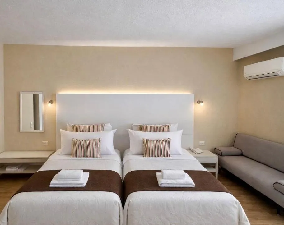 Photo of the whole room, Bed in Nidimos Hotel