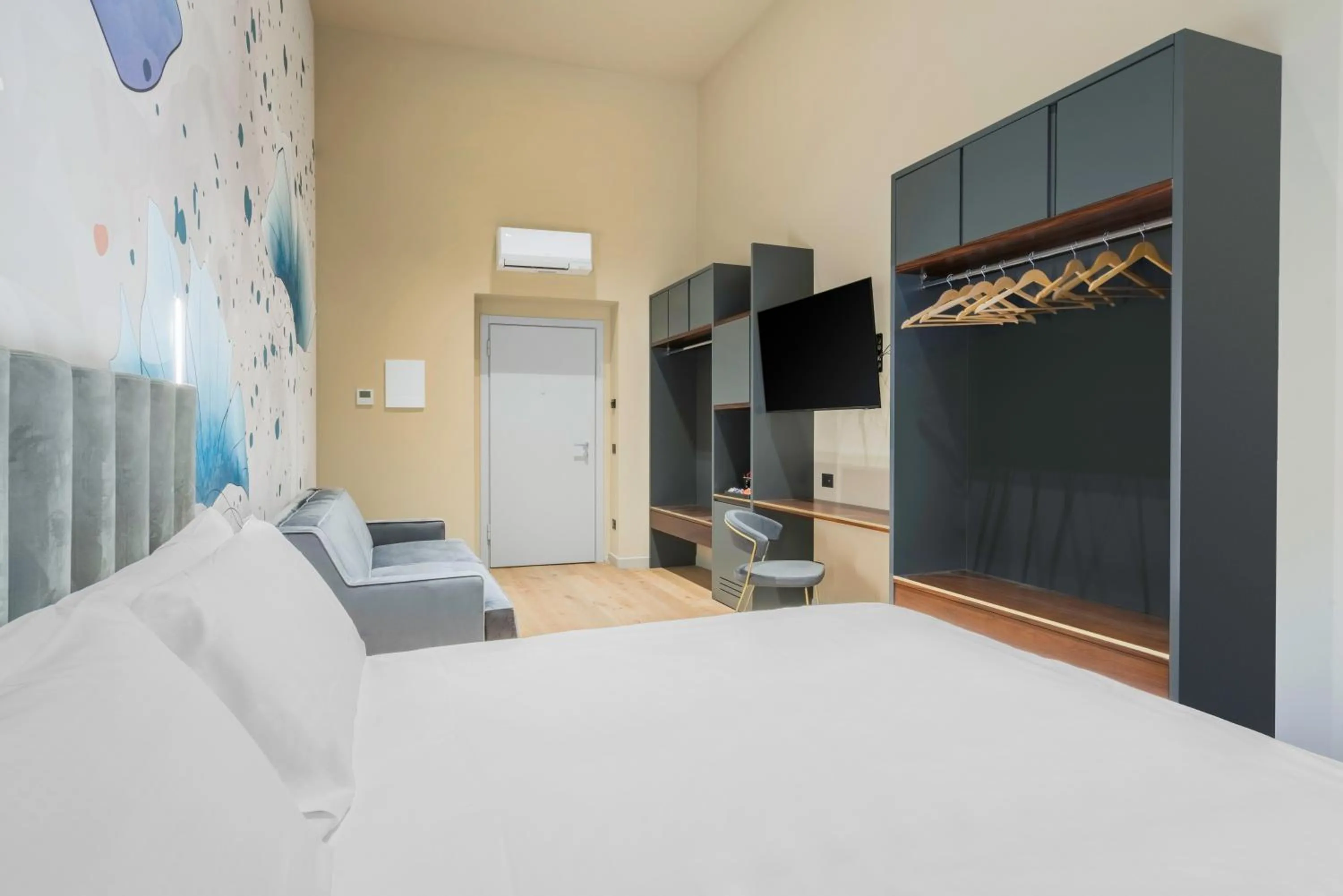 Bed in Hotel Adamas