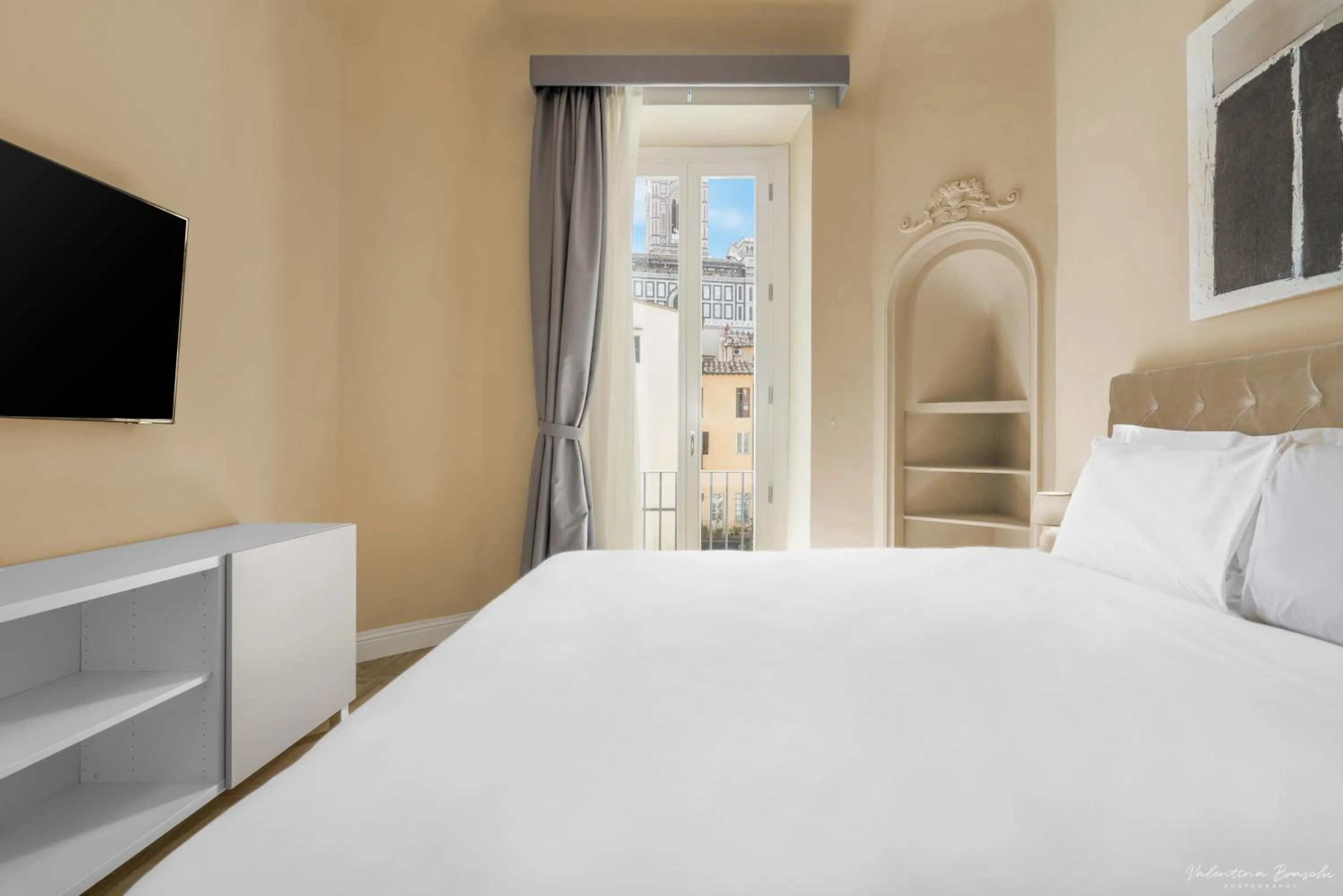 Bed in Hotel Adamas