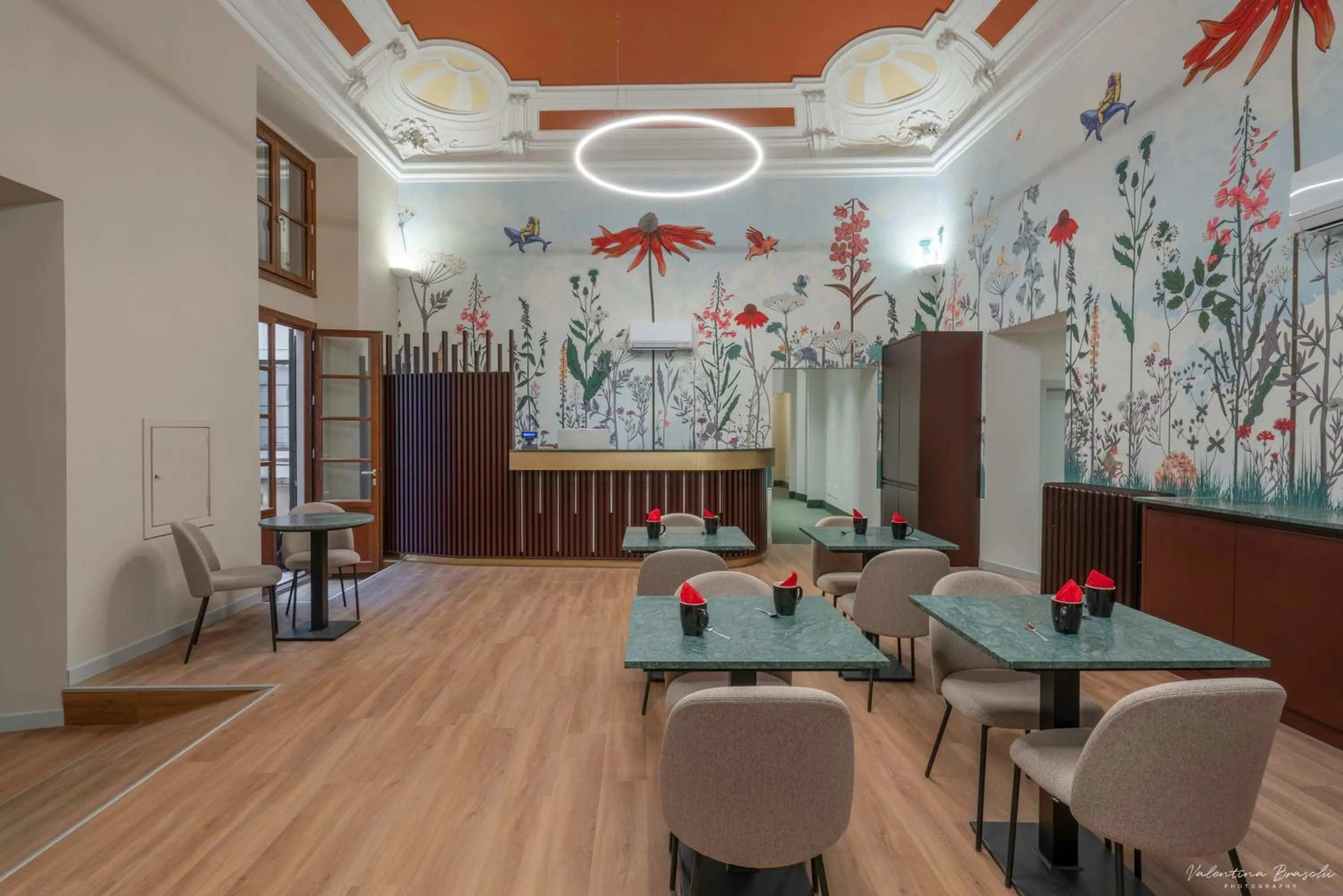 Lobby or reception in Hotel Adamas