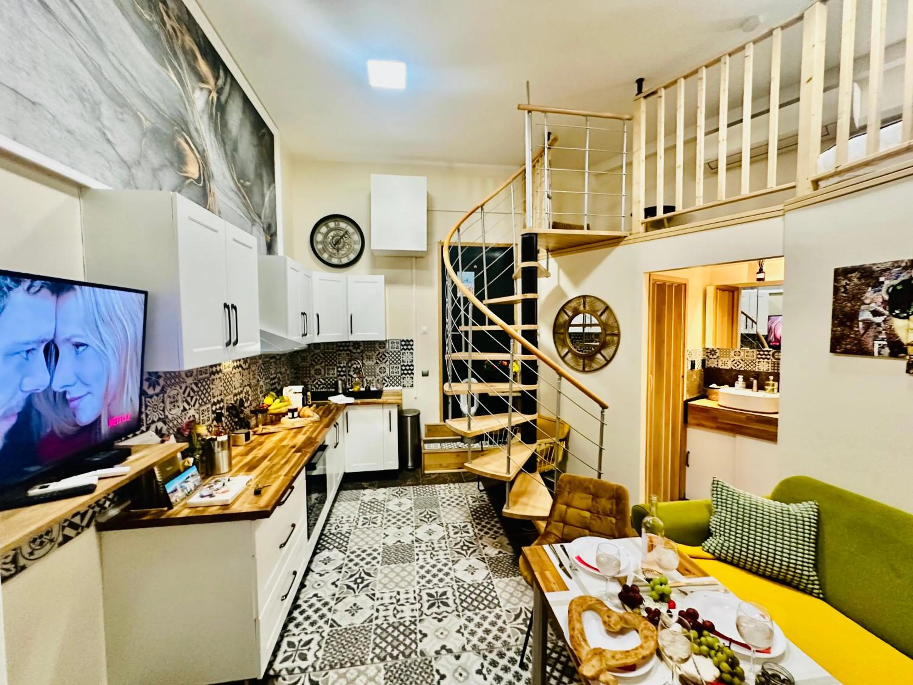 Amber Apartment Nice - Central Highlights and Beach