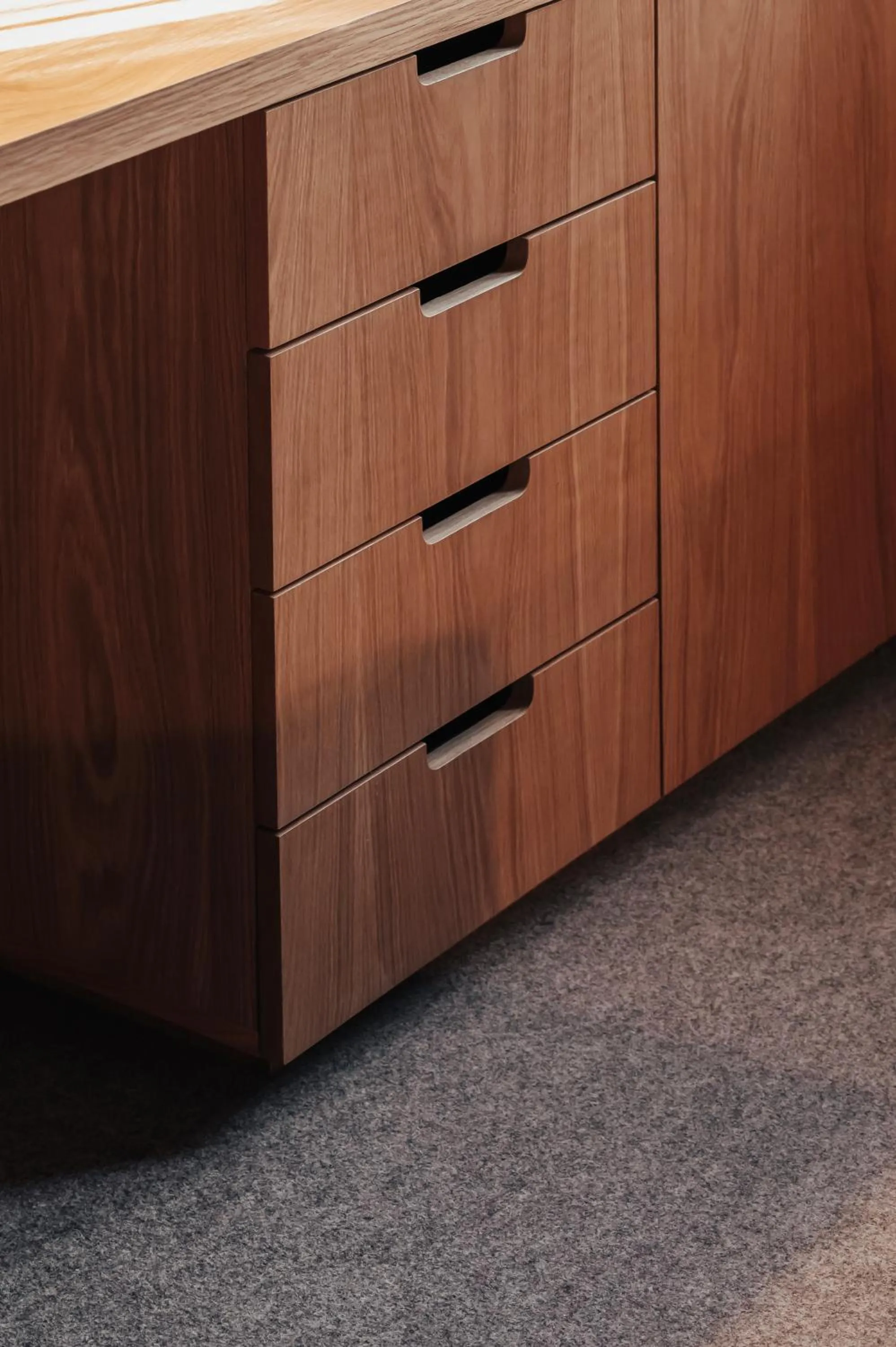 wardrobe in Samzeo Kvareli