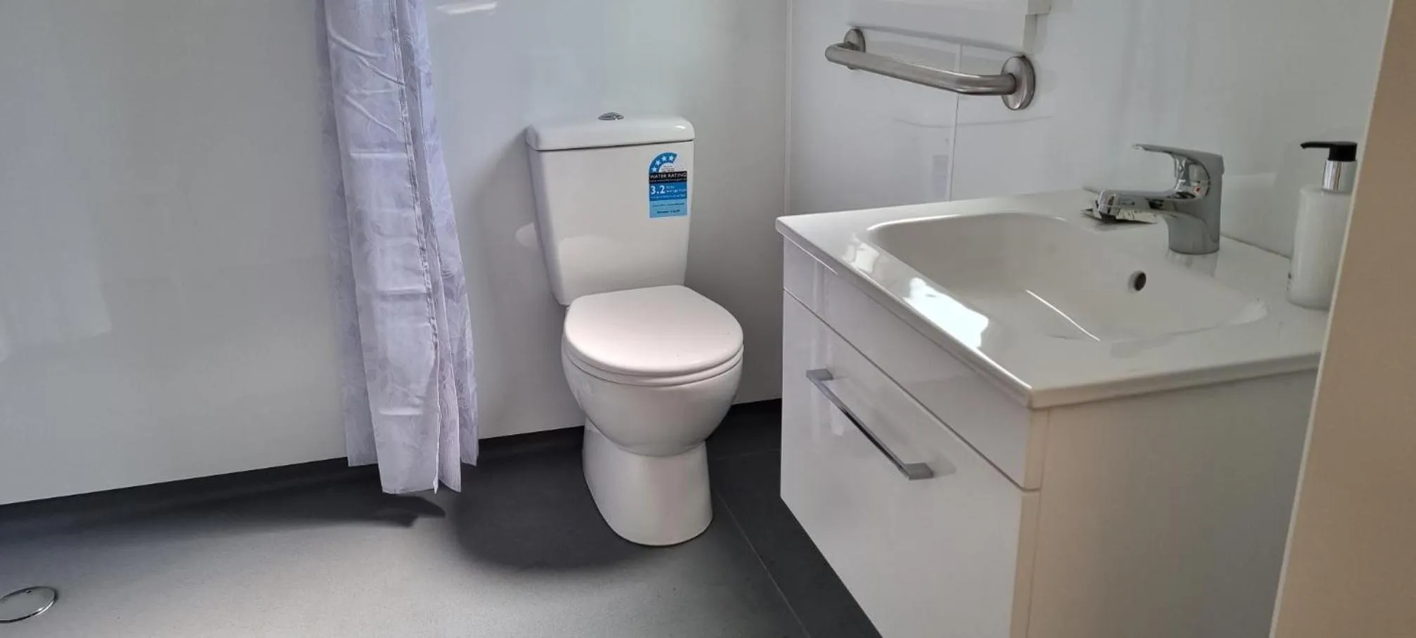 Shower in Methven Motel & Apartments