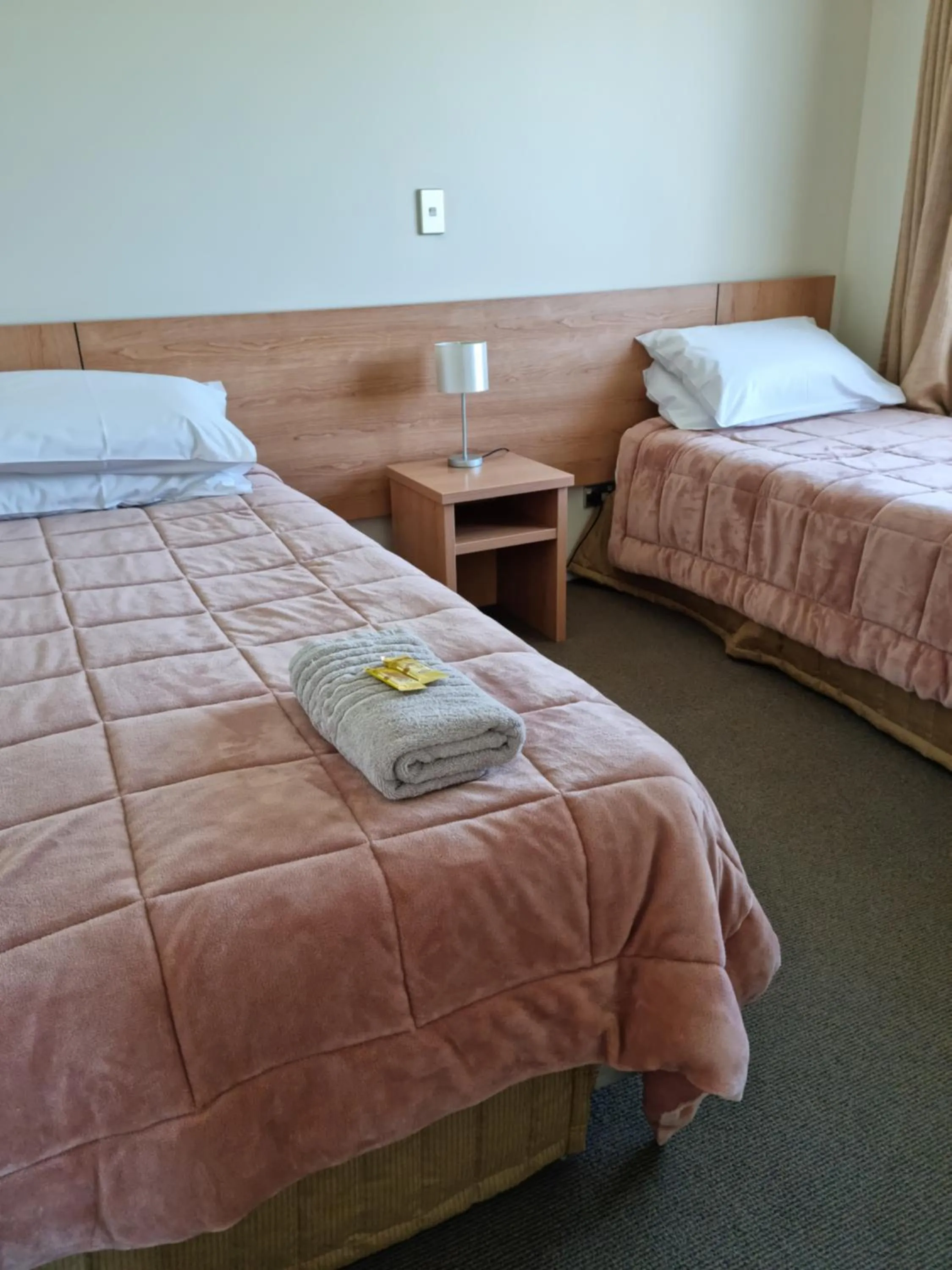 Golfcourse, Bed in Methven Motel & Apartments