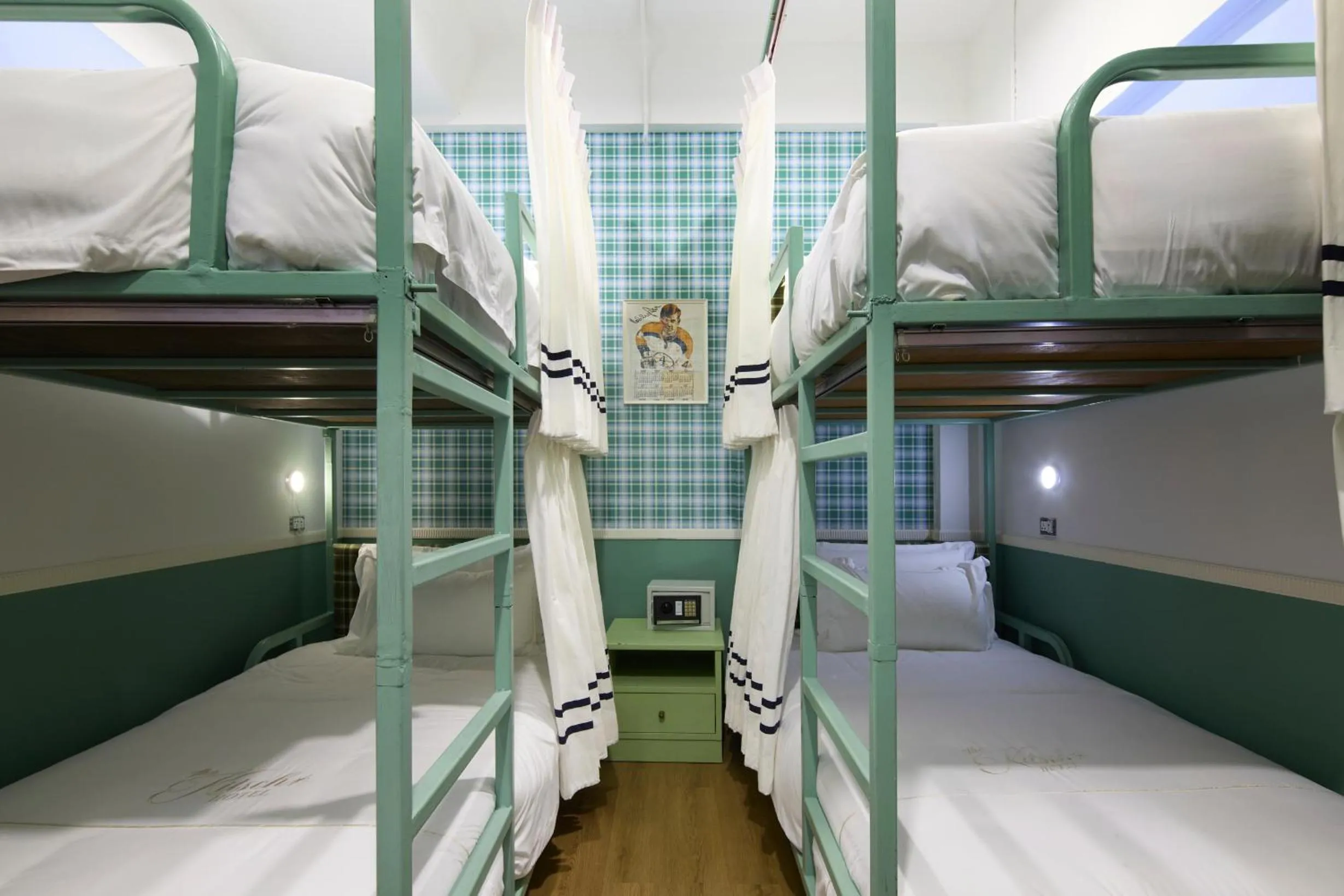 Bed in Kitsch Hotel