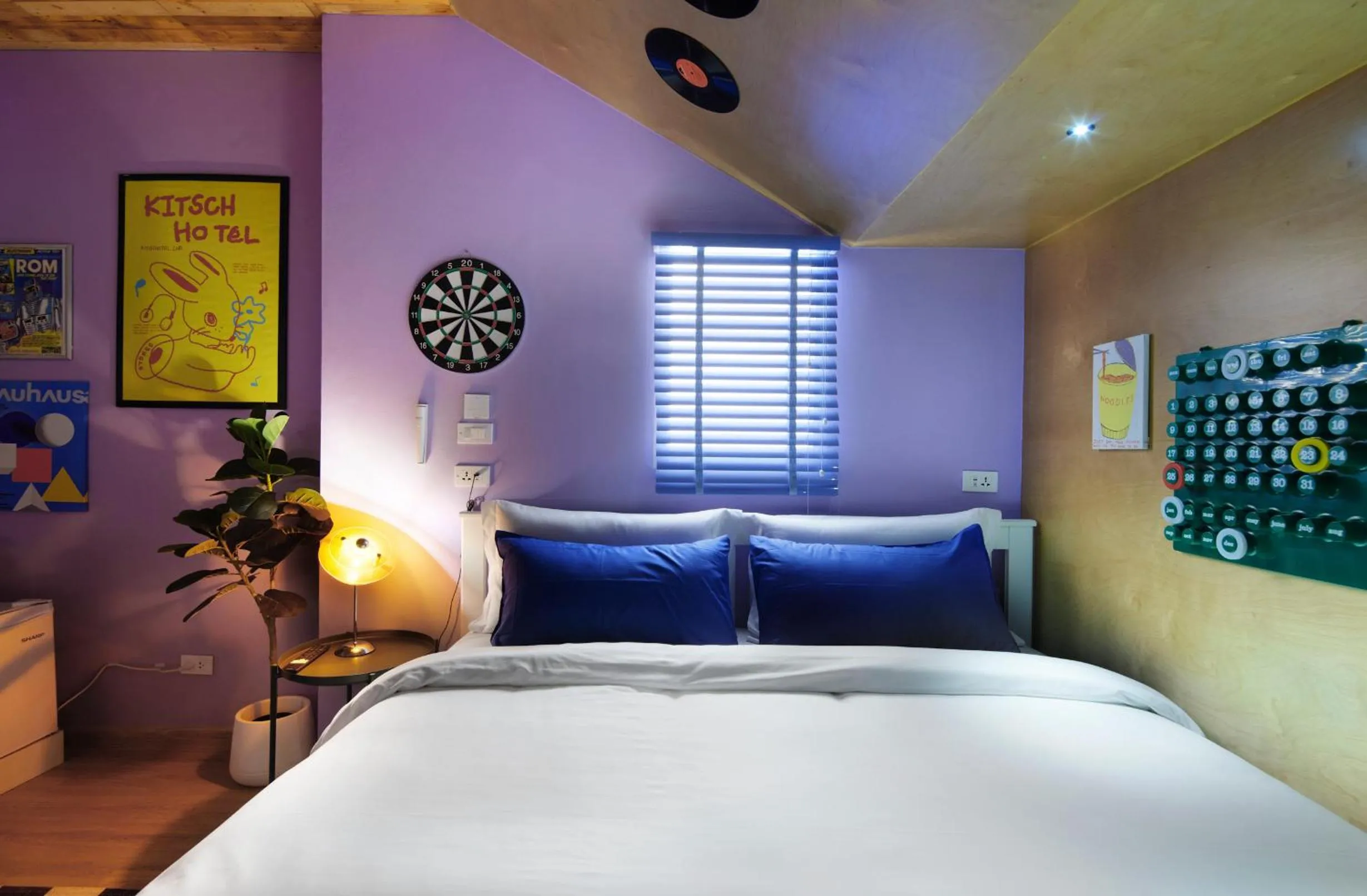 Bed in Kitsch Hotel