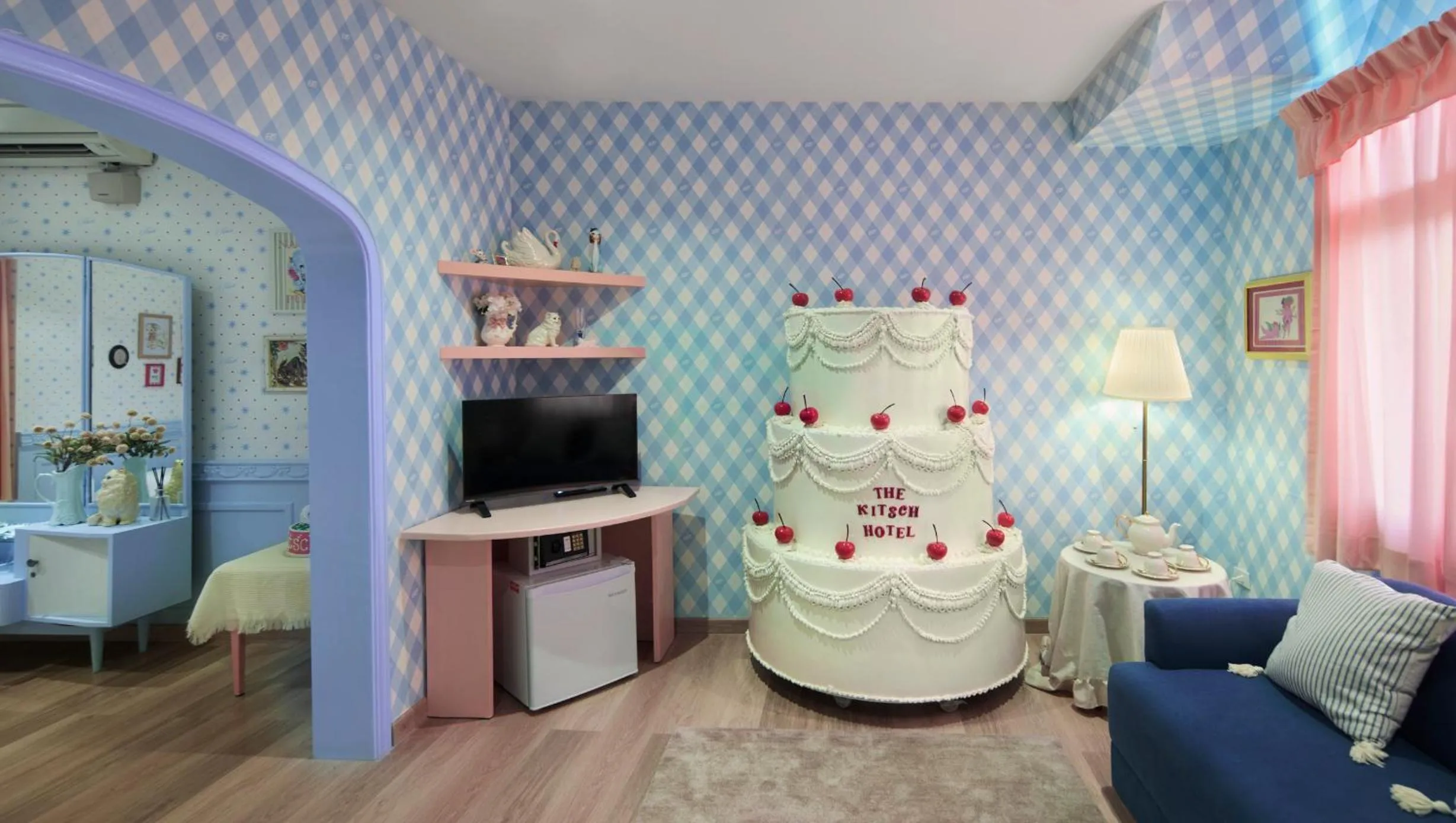Kitsch Hotel