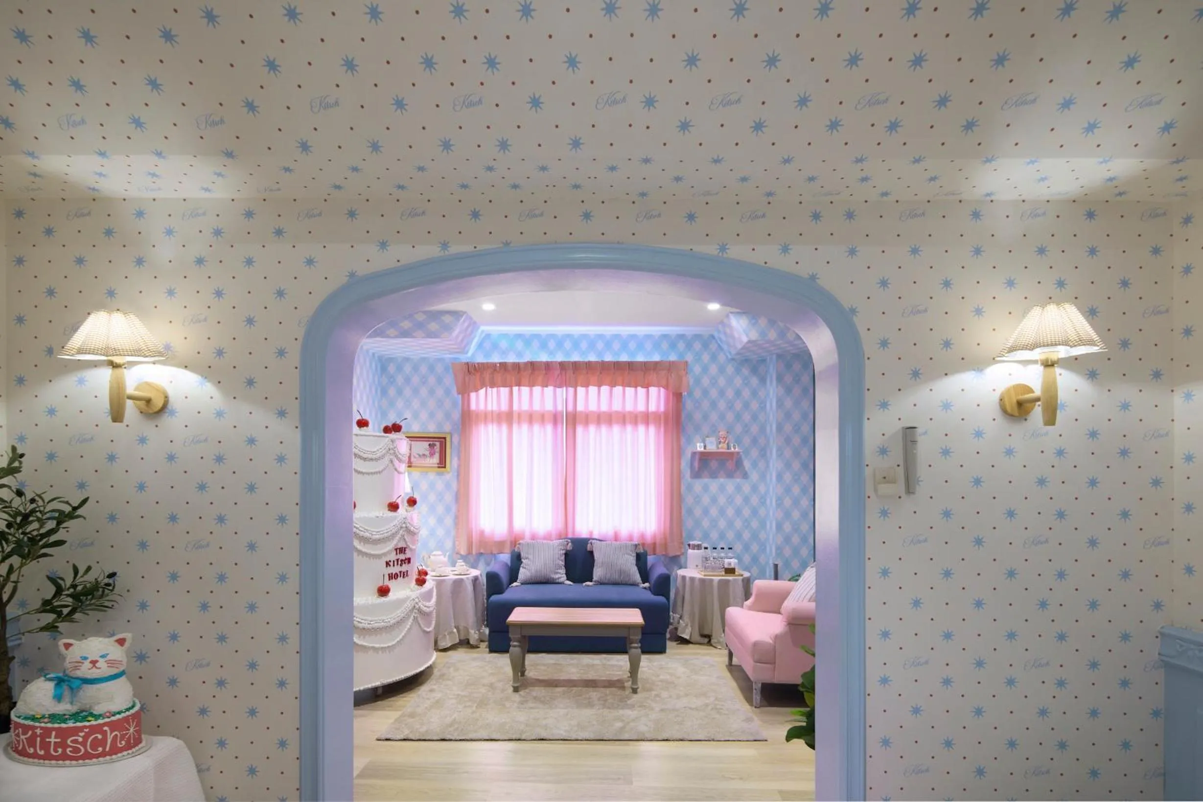 Bed in Kitsch Hotel