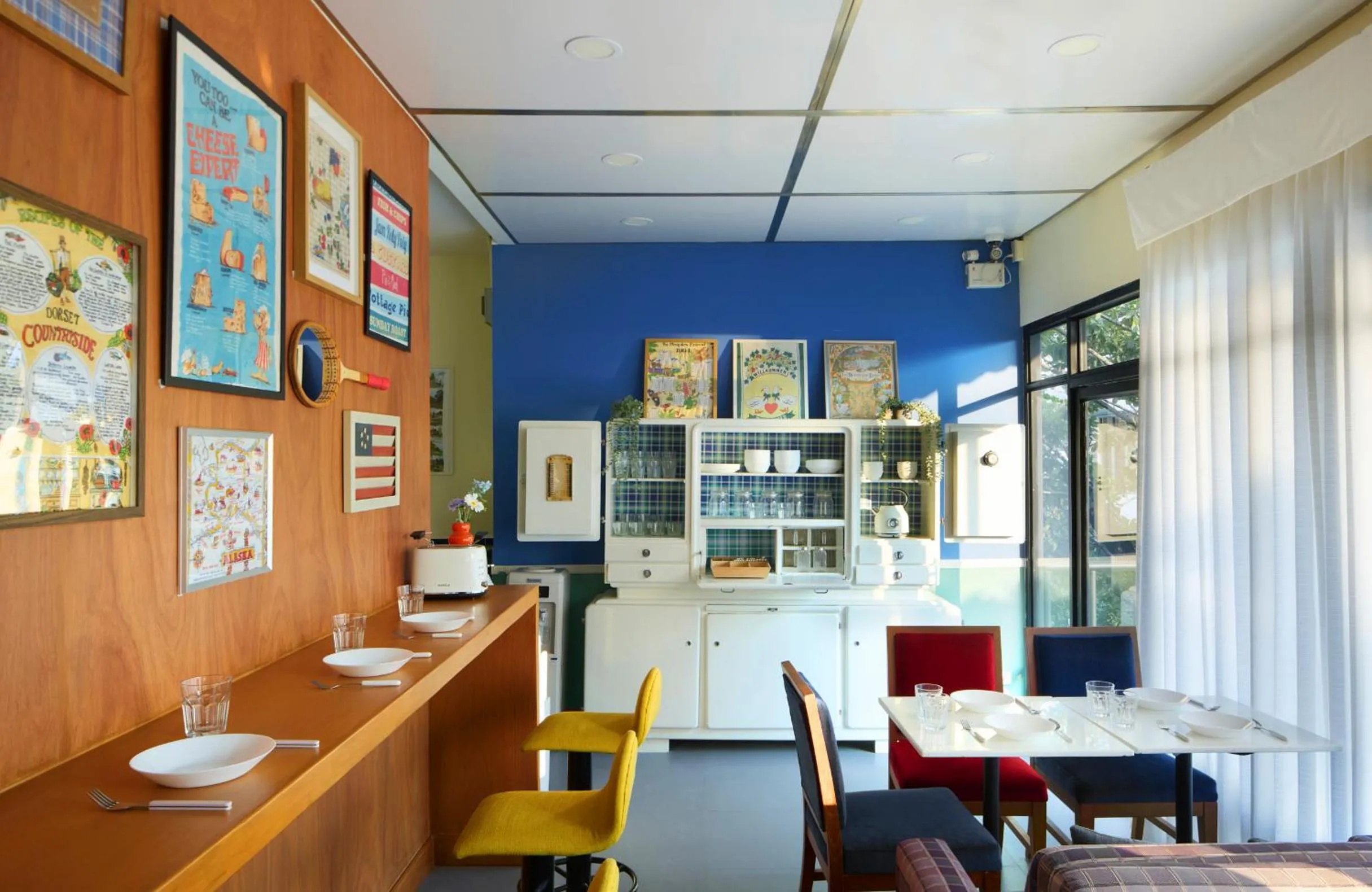 Kitsch Hotel