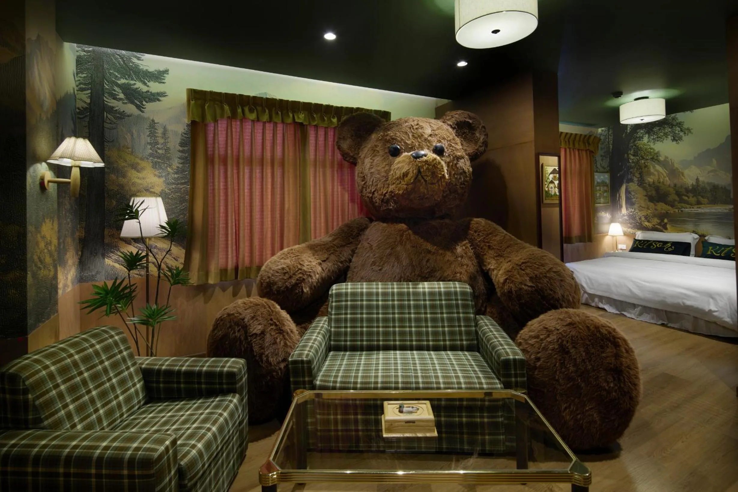 Bed in Kitsch Hotel