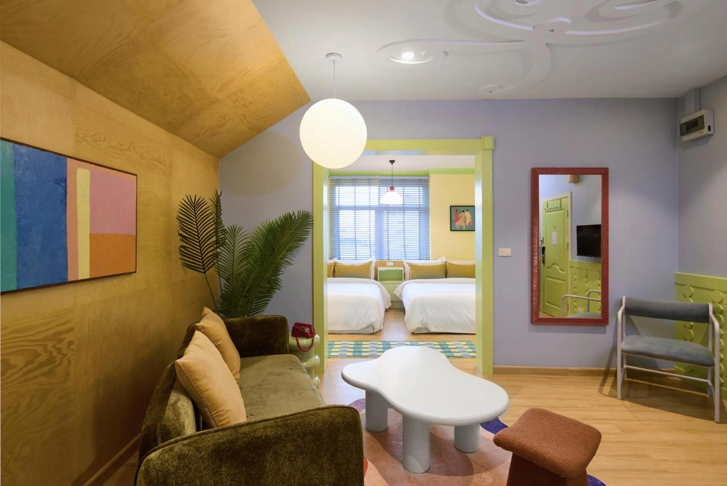 Kitsch Hotel