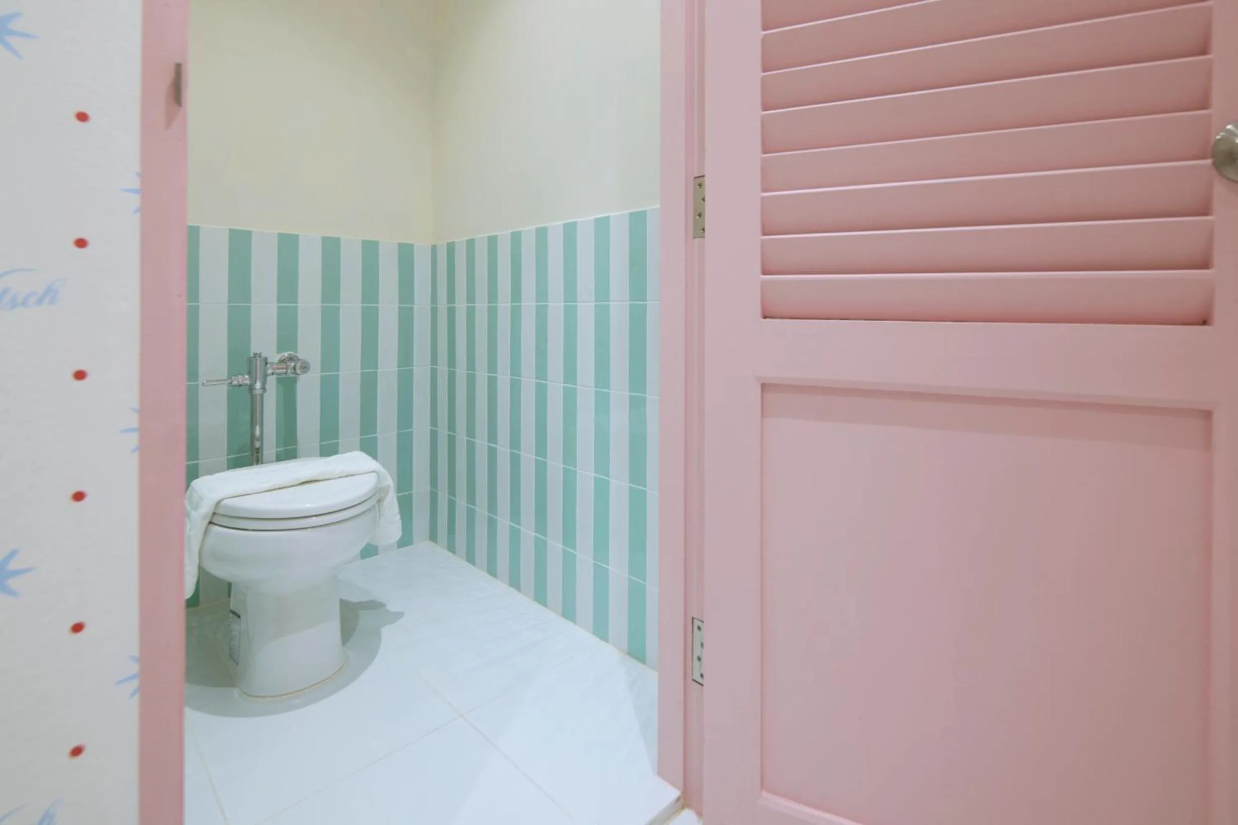 Kitsch Hotel
