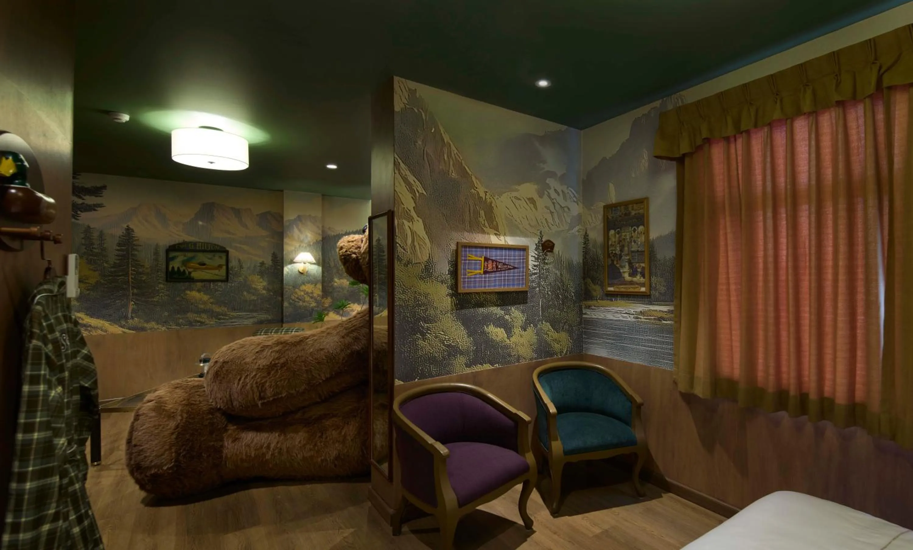 Kitsch Hotel