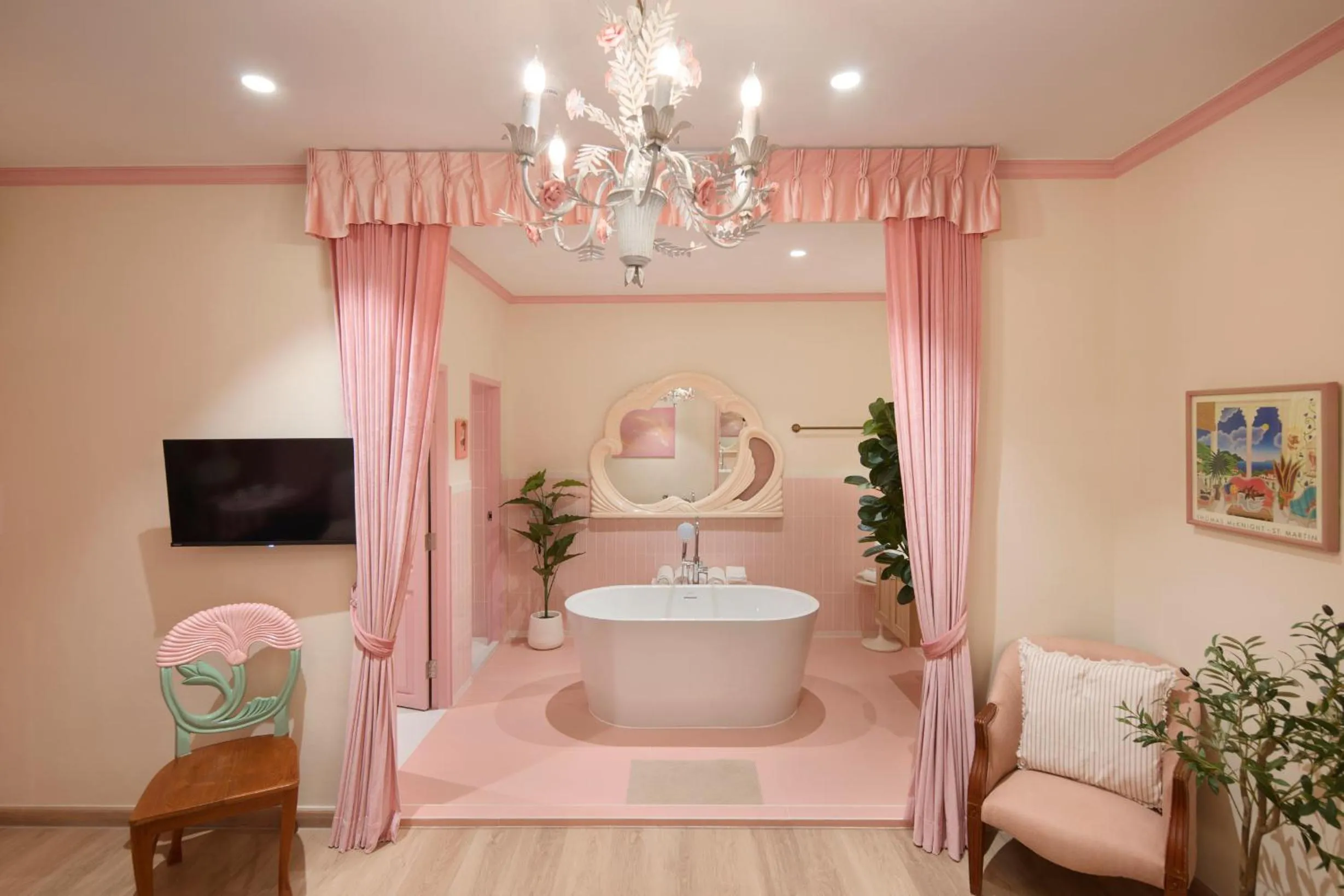 Kitsch Hotel
