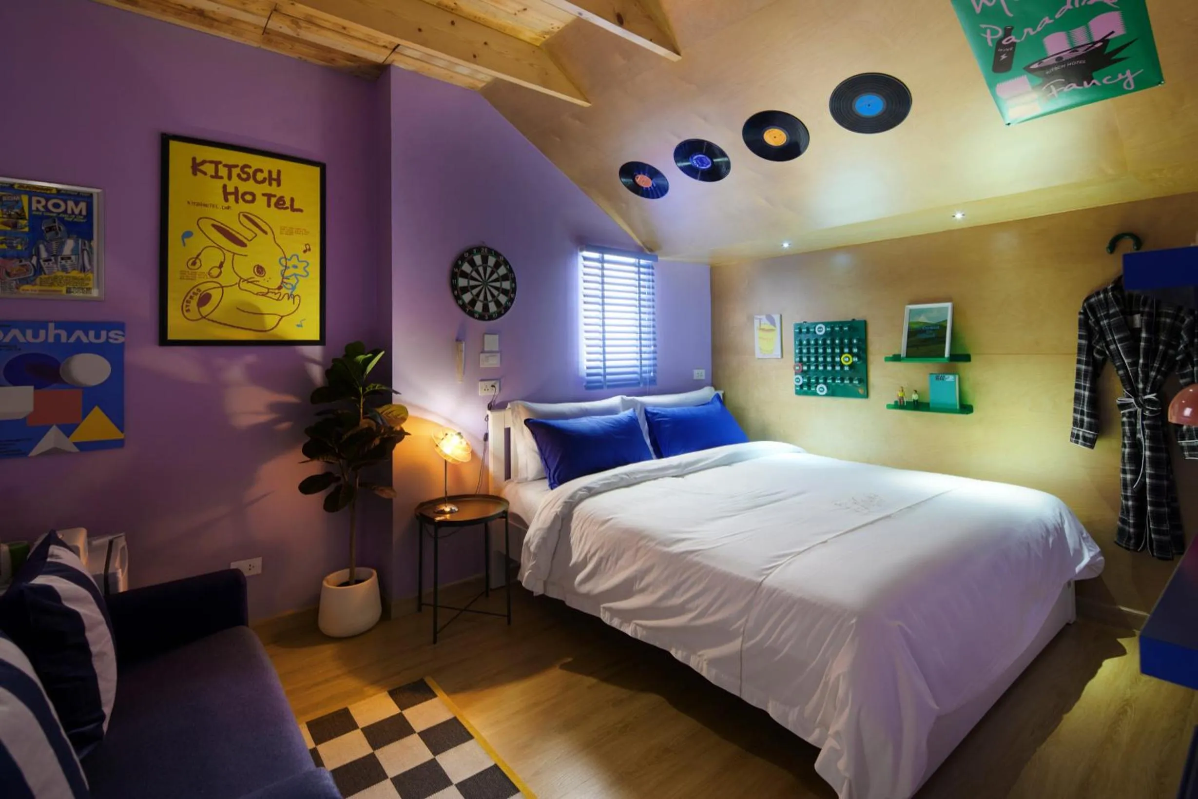 Bed in Kitsch Hotel