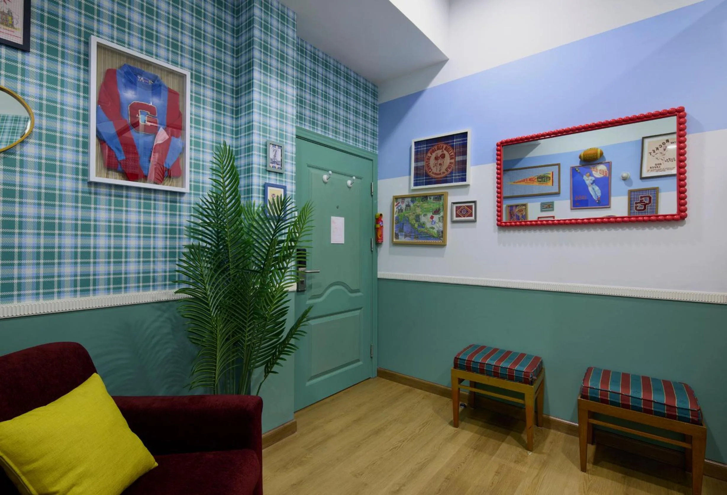 Kitsch Hotel