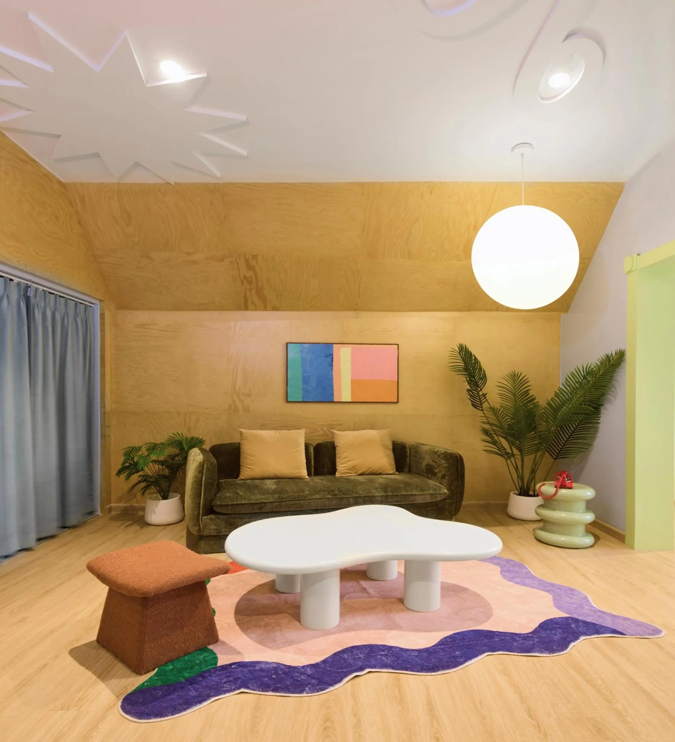 Kitsch Hotel
