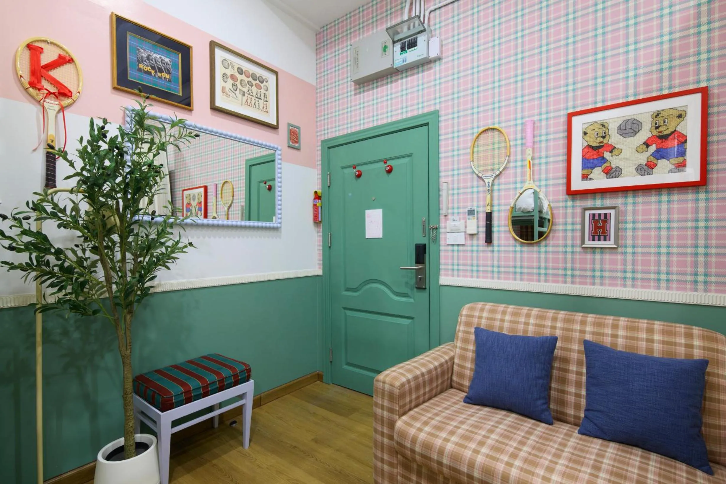 Kitsch Hotel