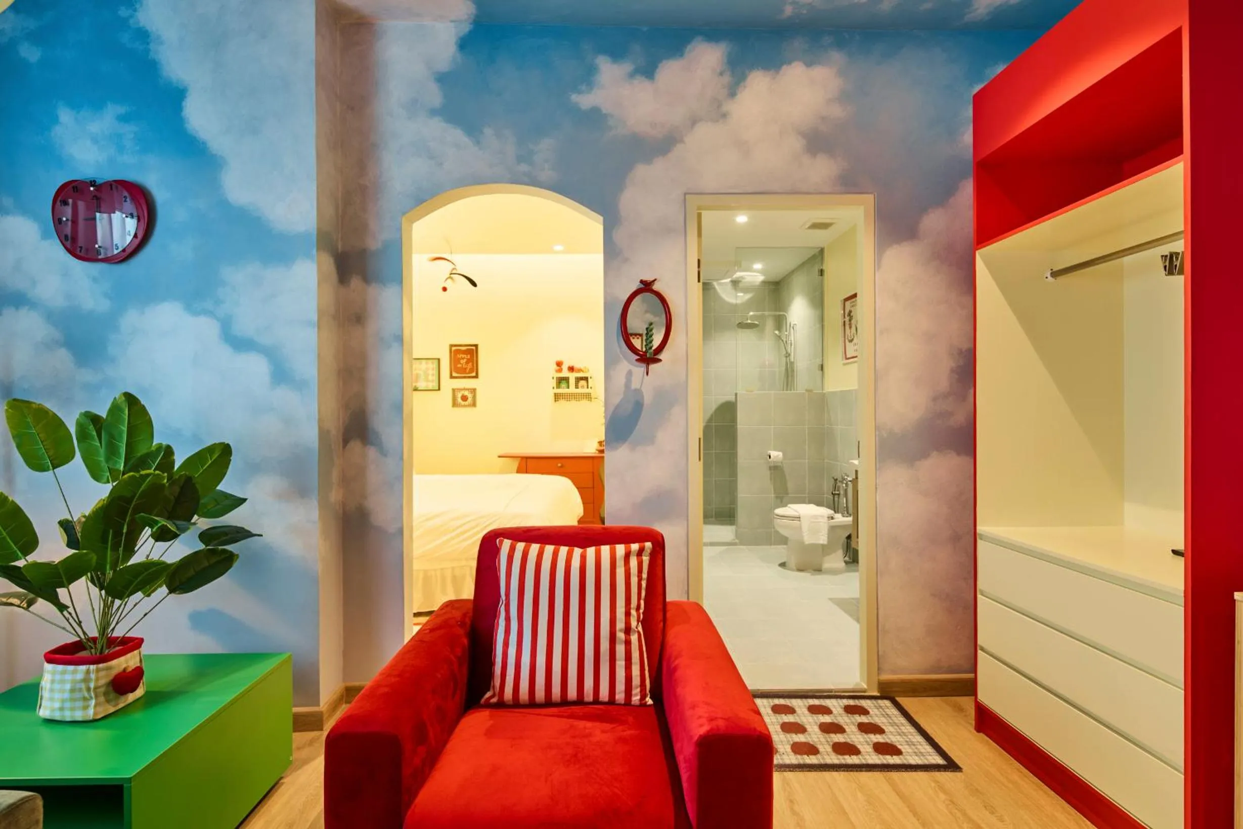 Kitsch Hotel