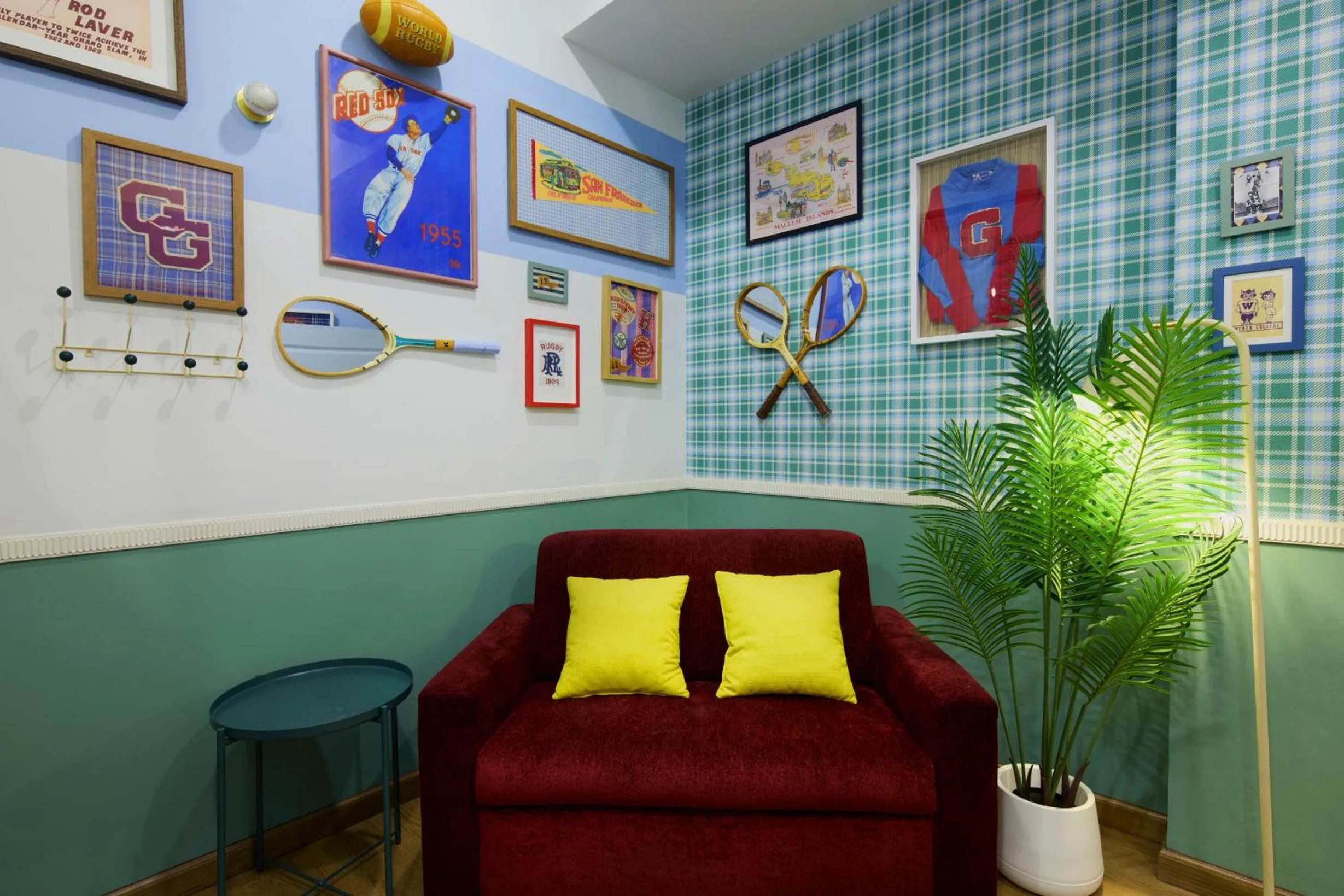 Kitsch Hotel