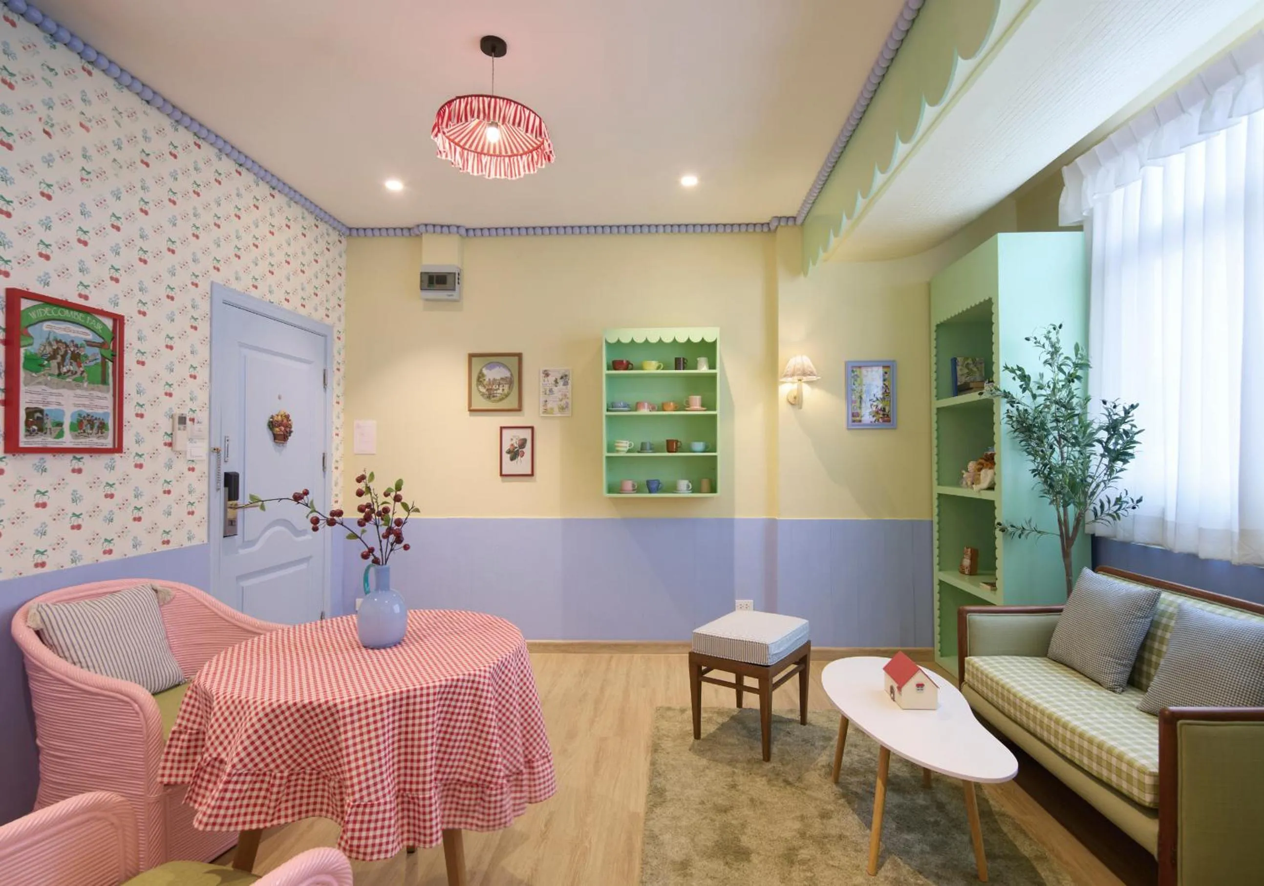 Kitsch Hotel