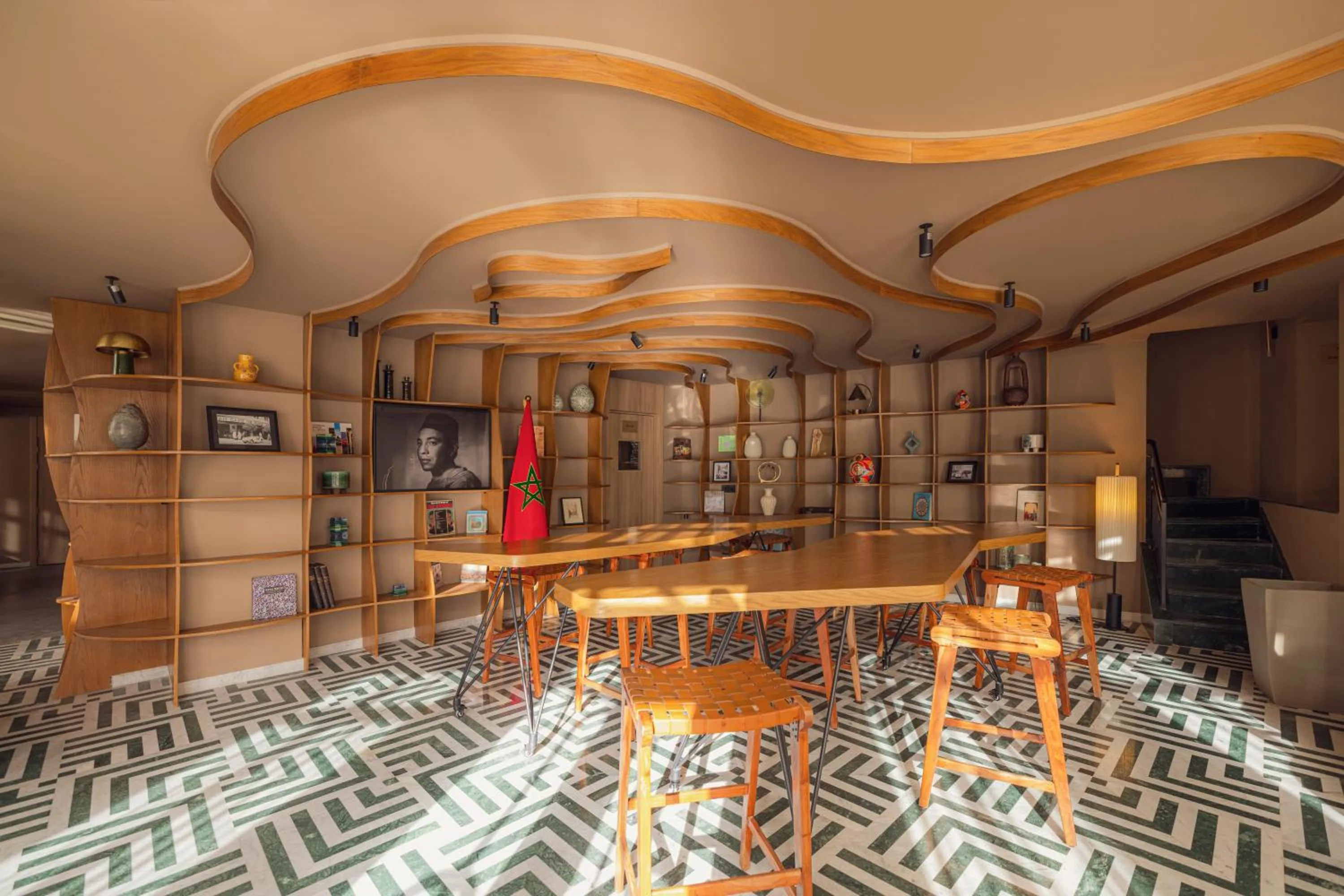 Lounge or bar in Le Square By Onomo Collection