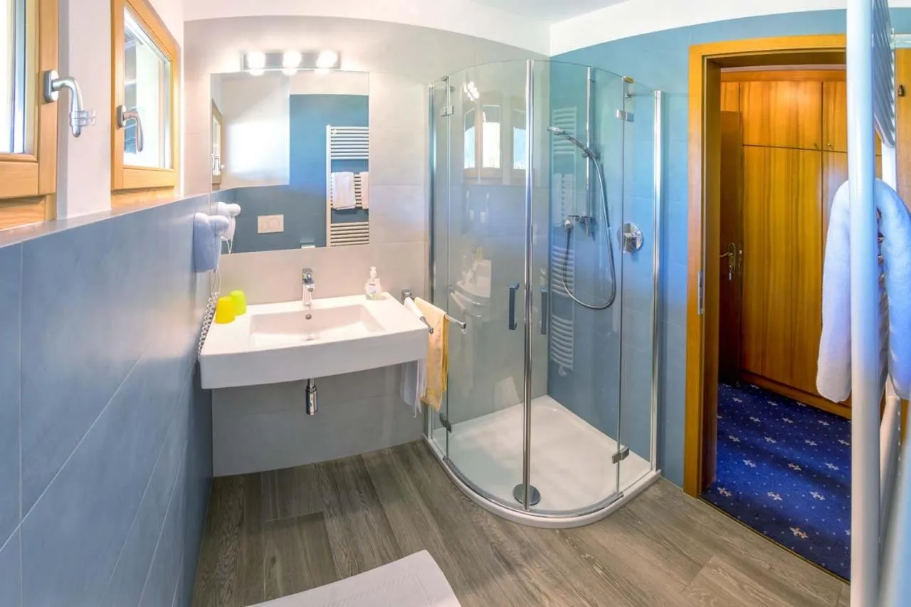 Bathroom in Garni - Hotel Rinner Julia