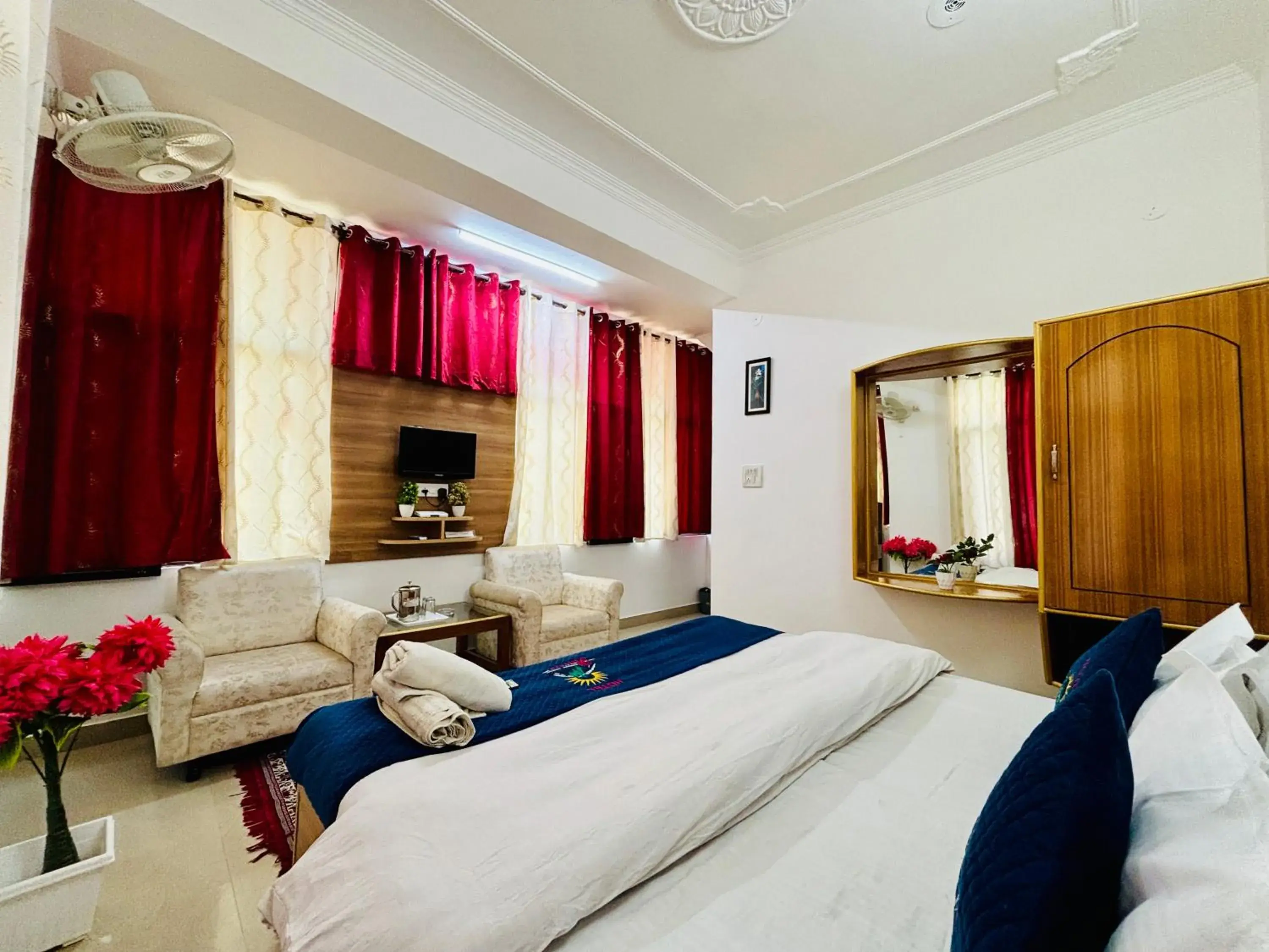 Bedroom, Bed in Hotel Kumar Residency Bedroom, Bed in Hotel Kumar Residency